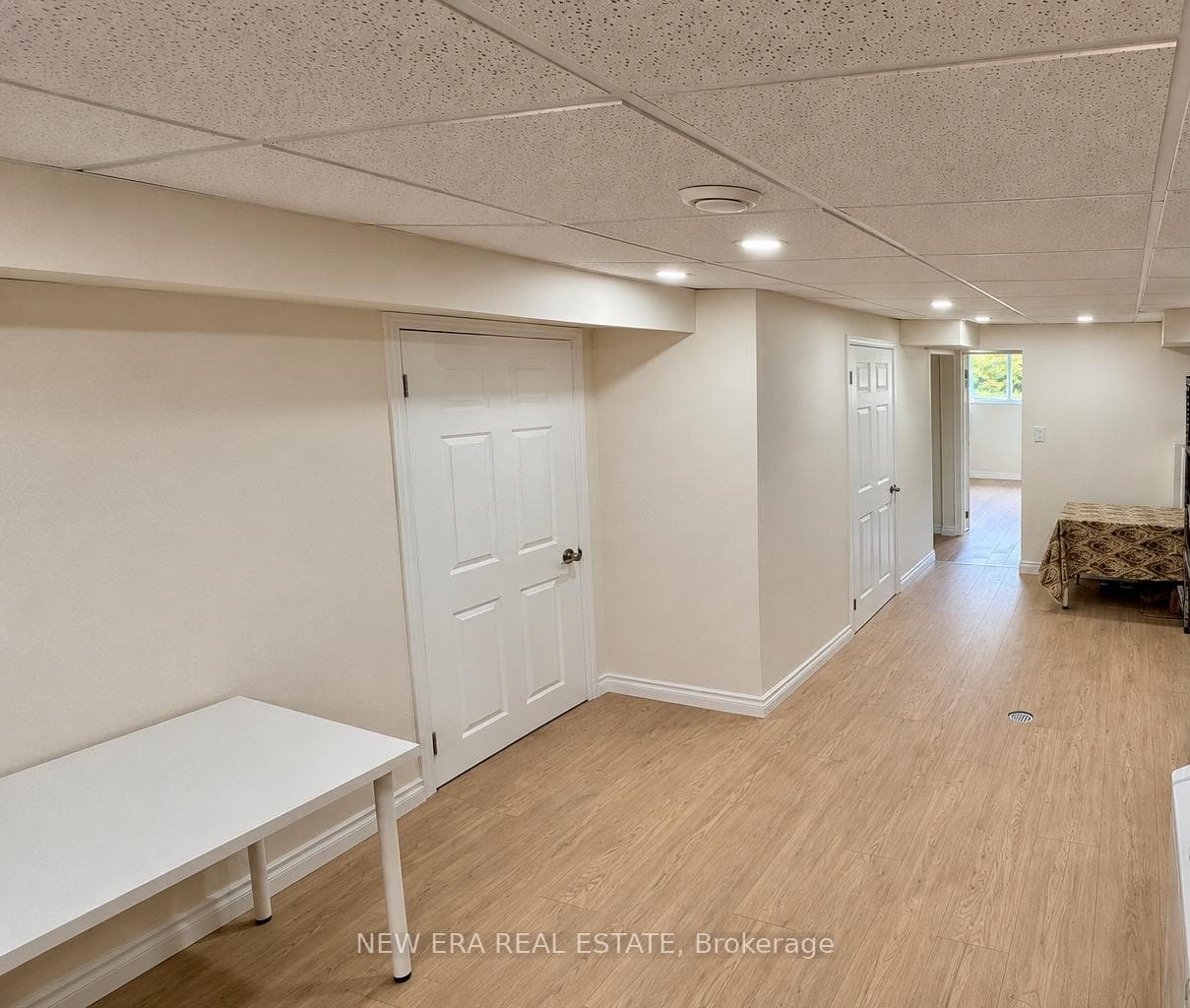 2598 Chalkwell Close photo 18