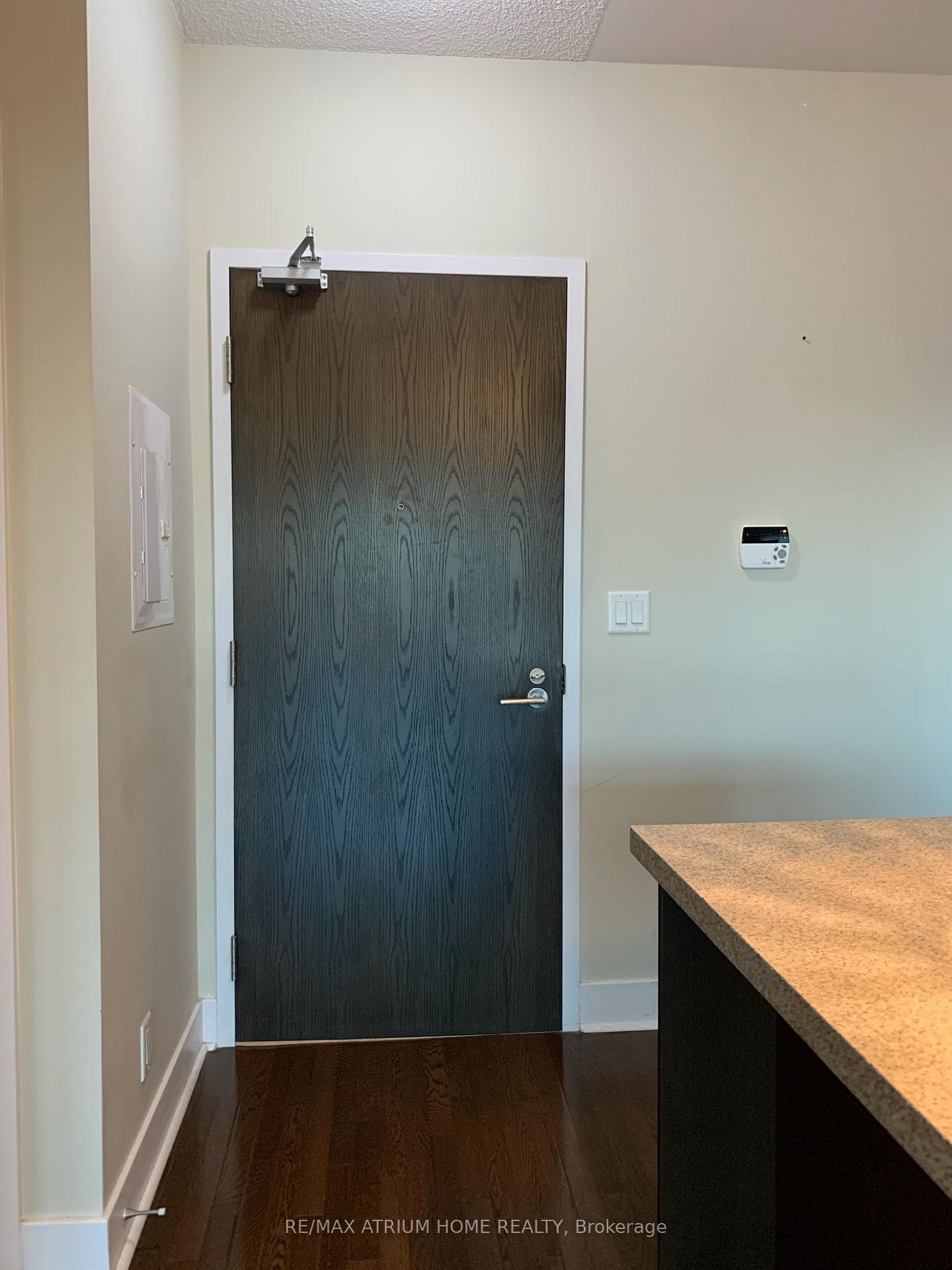 26 Norton Avenue Unit #605 photo 8
