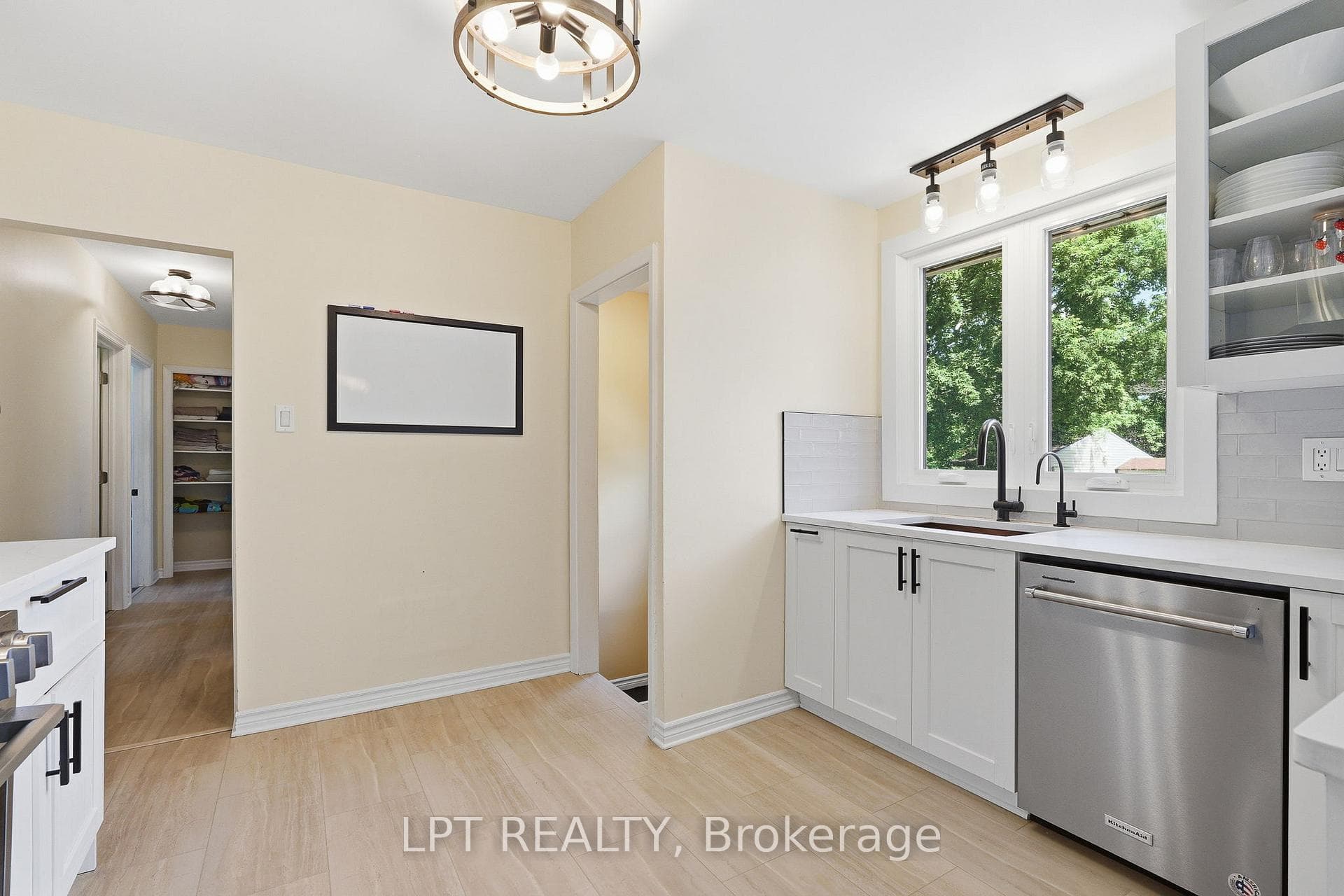 1467 Meadow Road photo 13