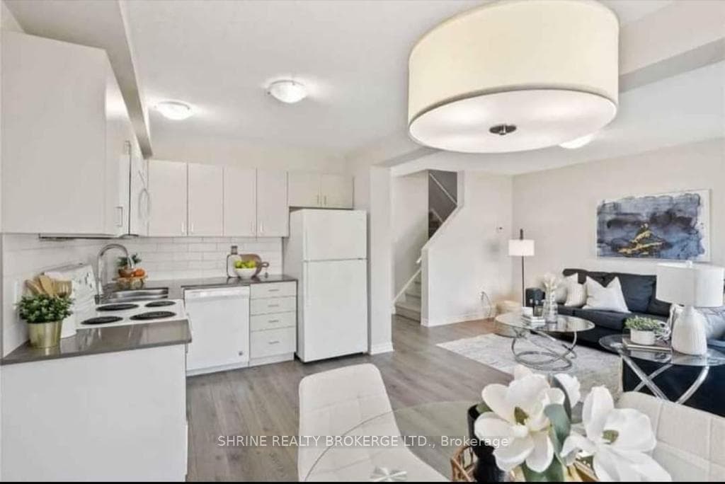 1315 Michael Circle photo 3