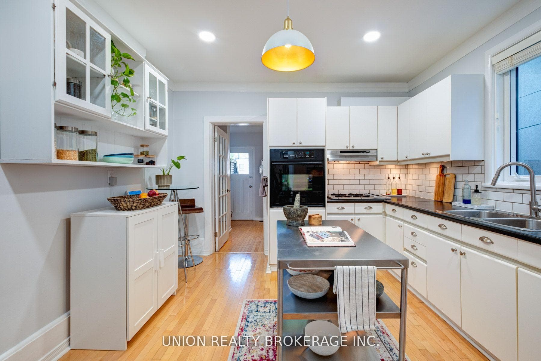 78 Scarborough Road photo 9