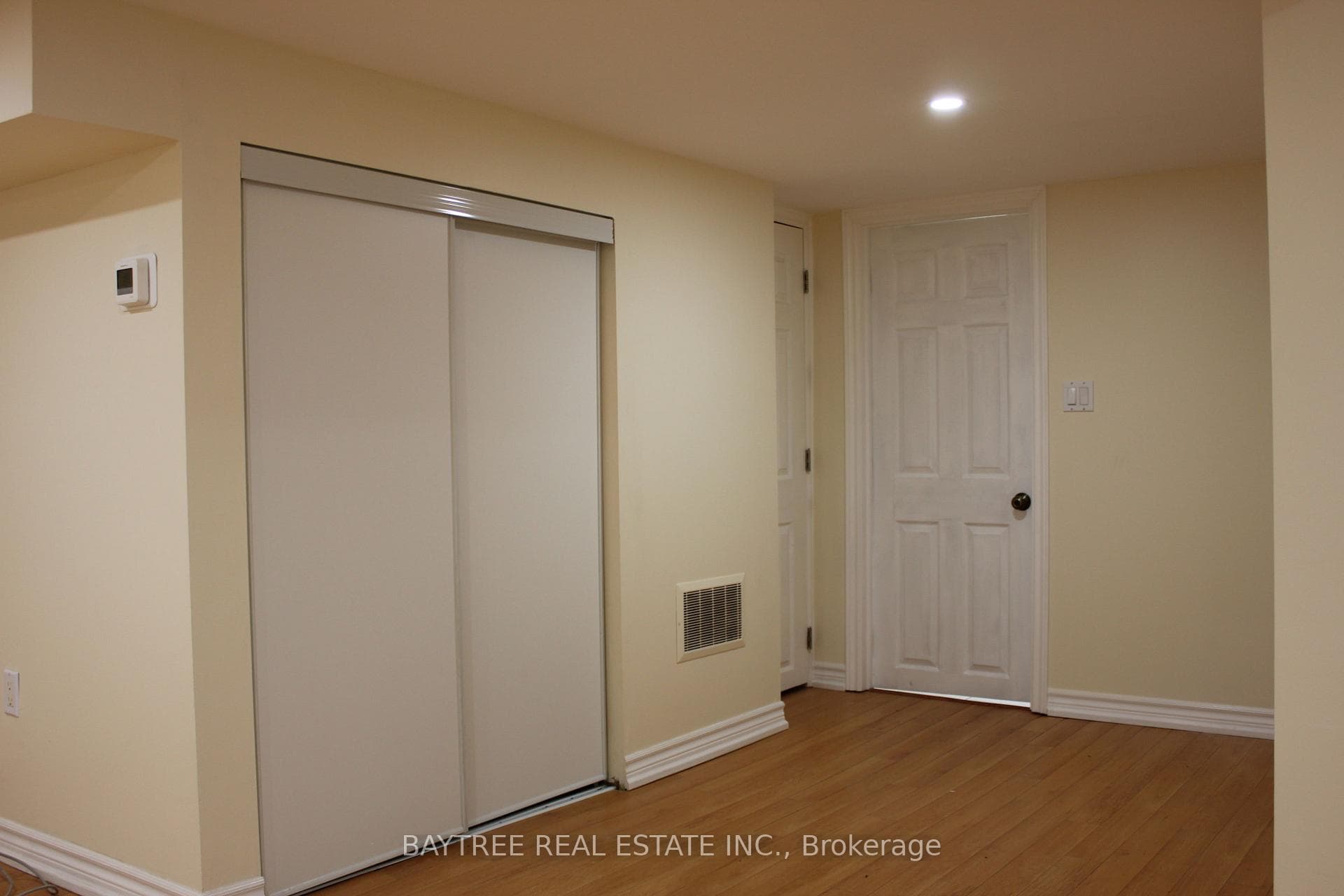 226 Beechy Drive Unit Lower photo 12