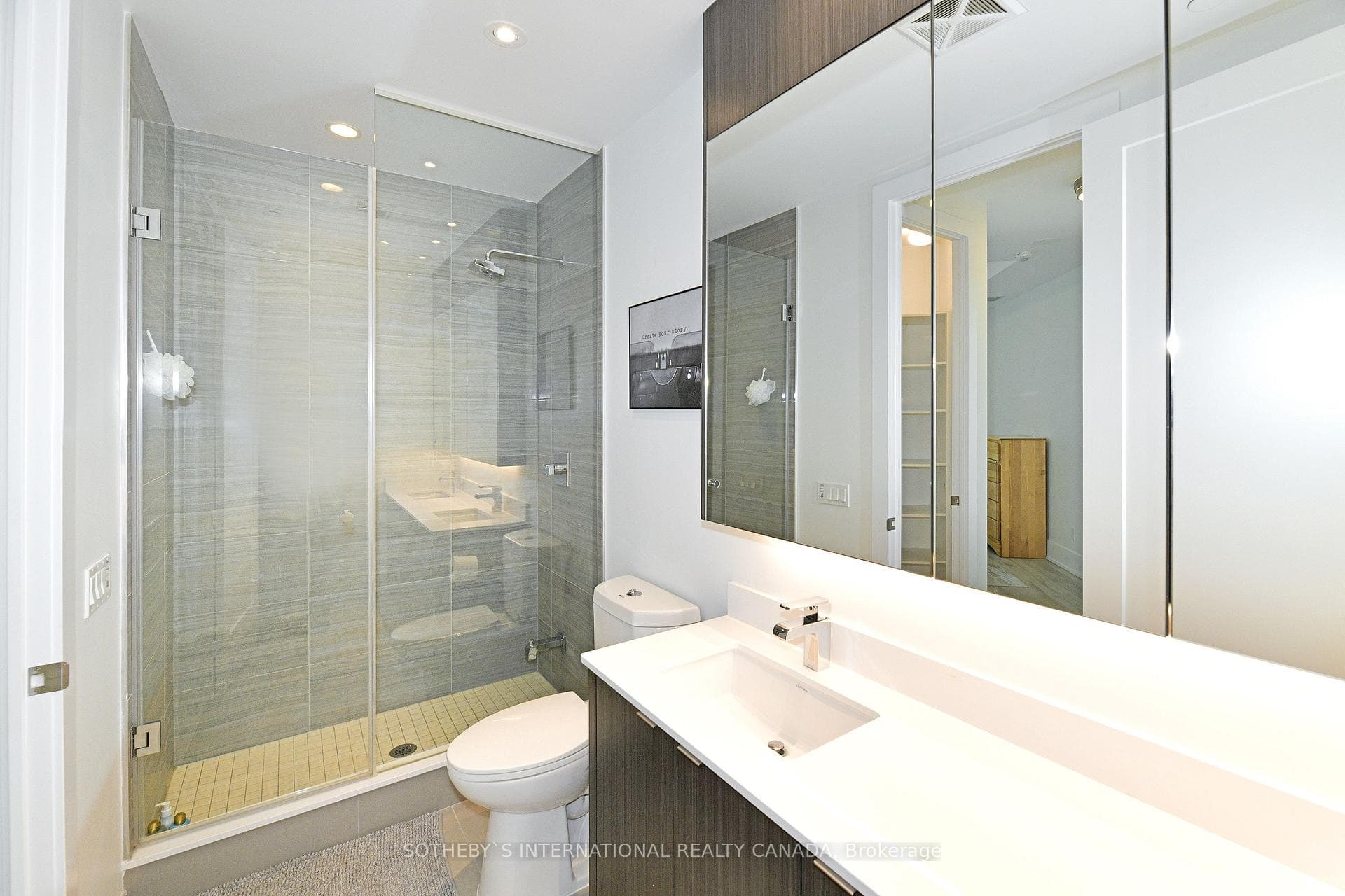 1 Edgewater Drive Unit 217 photo 20