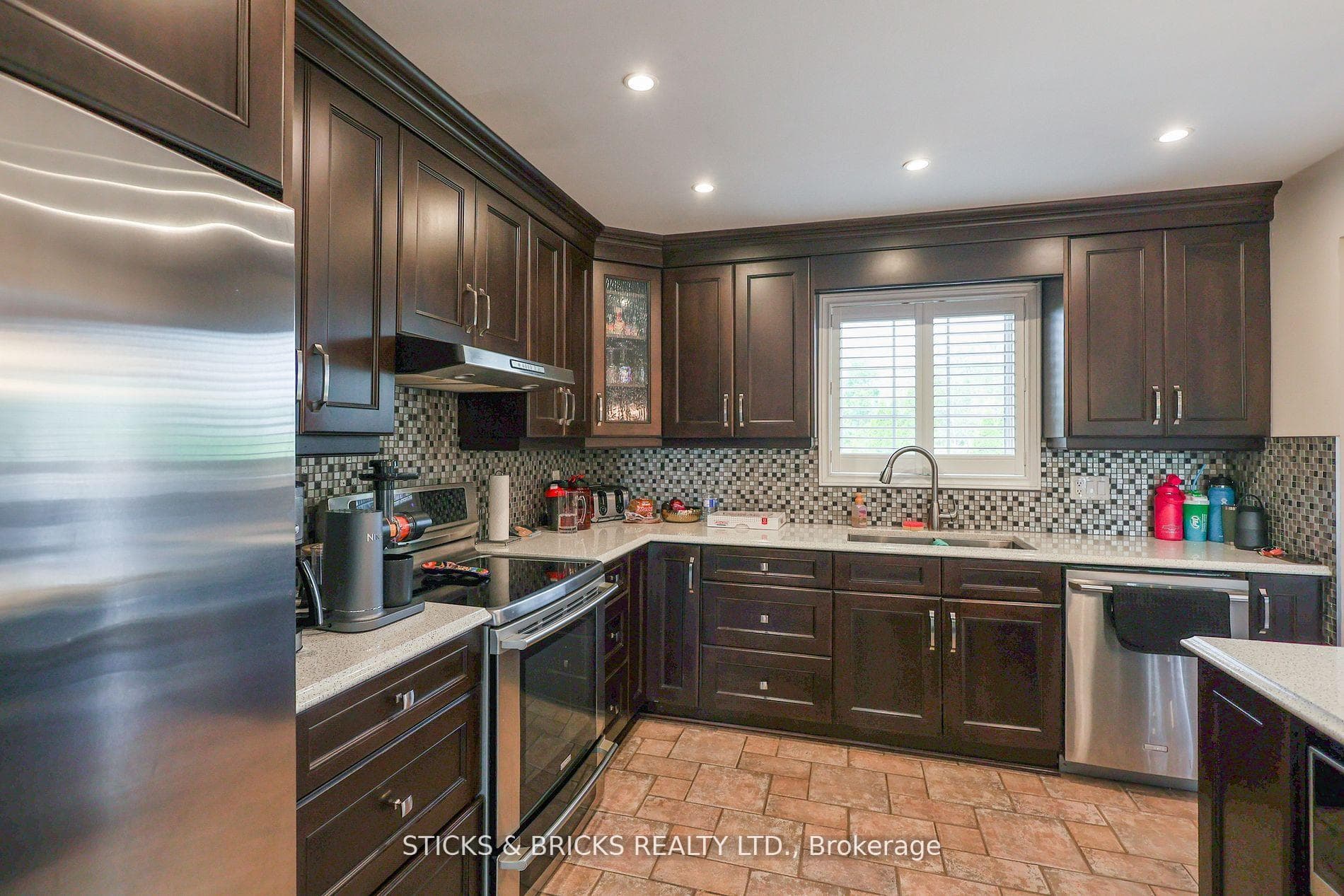 8238 Lexington Court photo 6