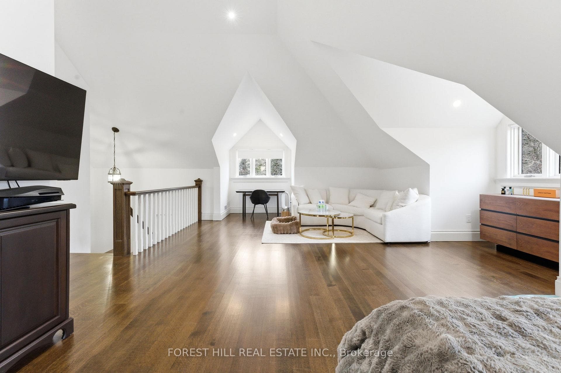 40 Golf Avenue photo 31