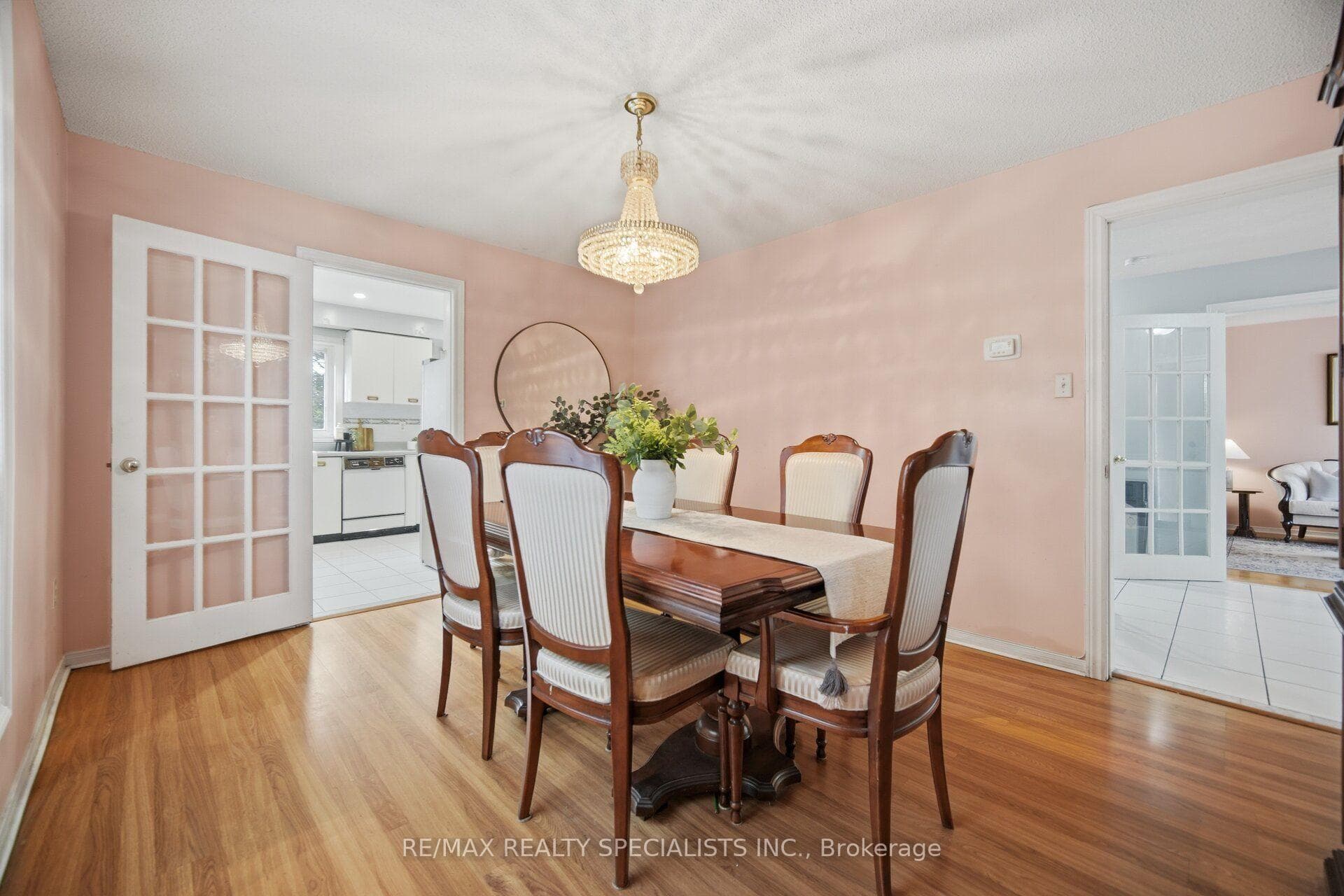 271 Nahani Way photo 8