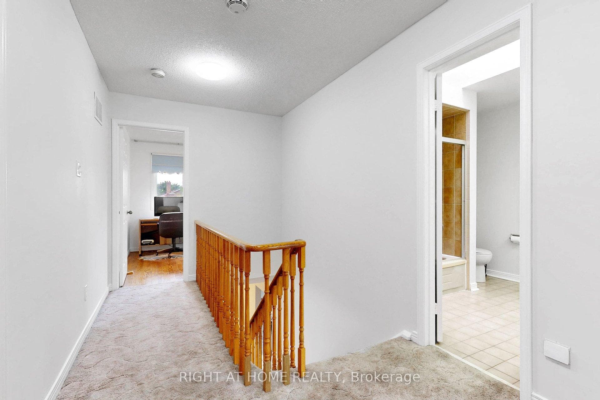103 Heatherton Way photo 24