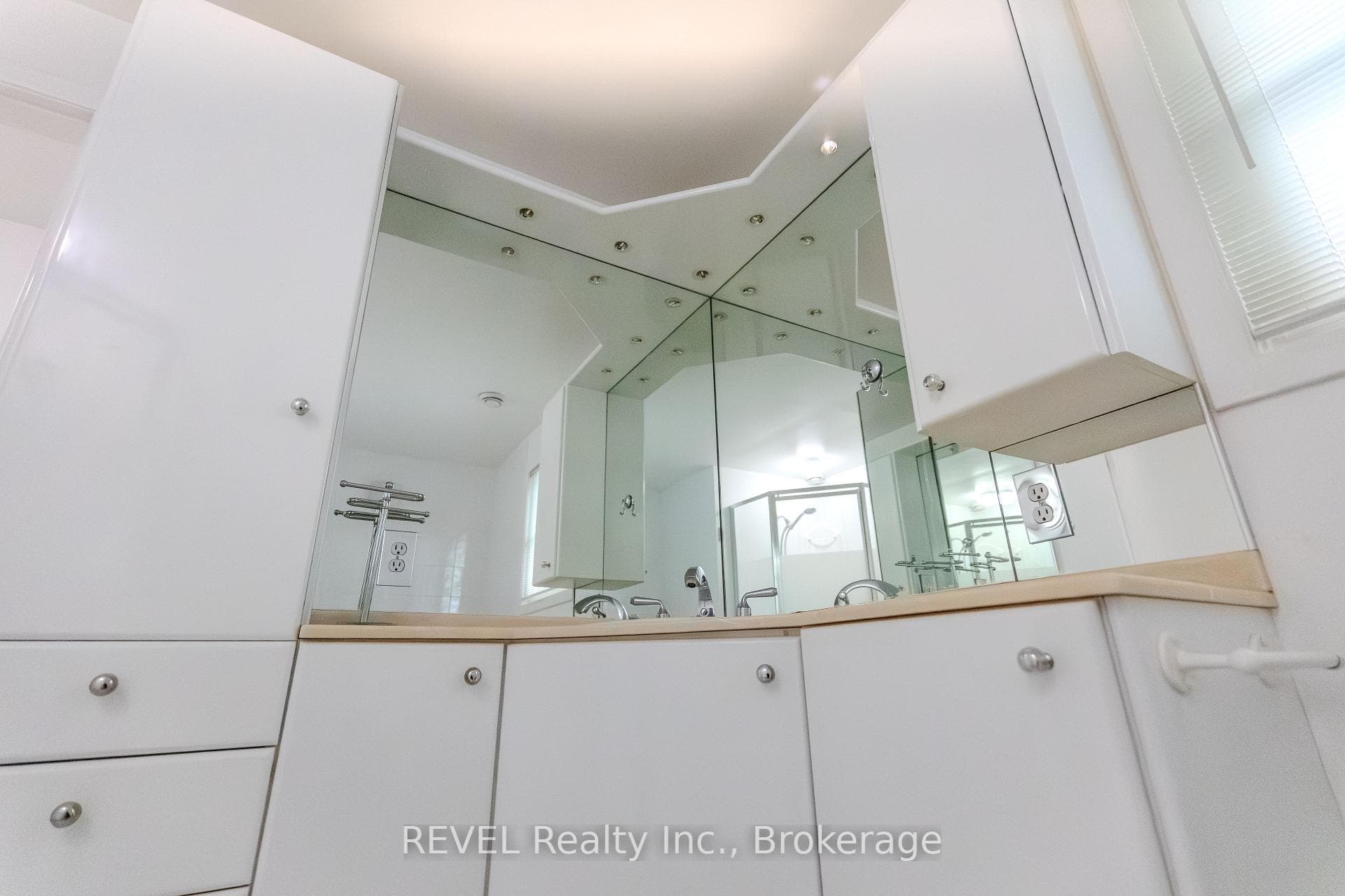 19 Woodington Crescent photo 15
