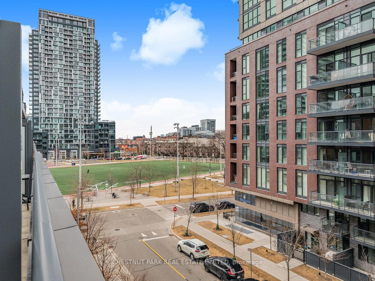 55 Regent Park Boulevard Unit 420 photo 29