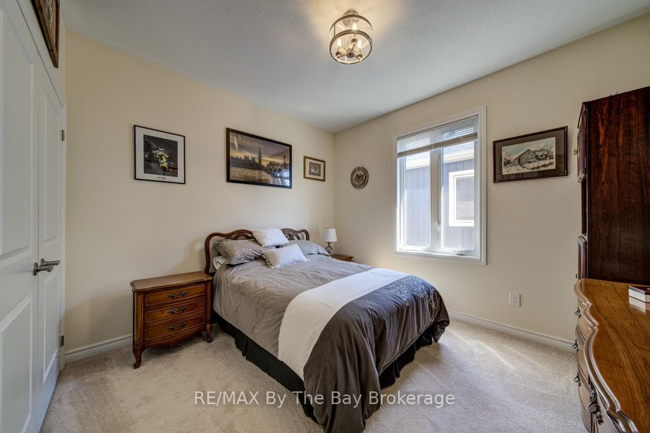 100 ALLEGRA Drive photo 26