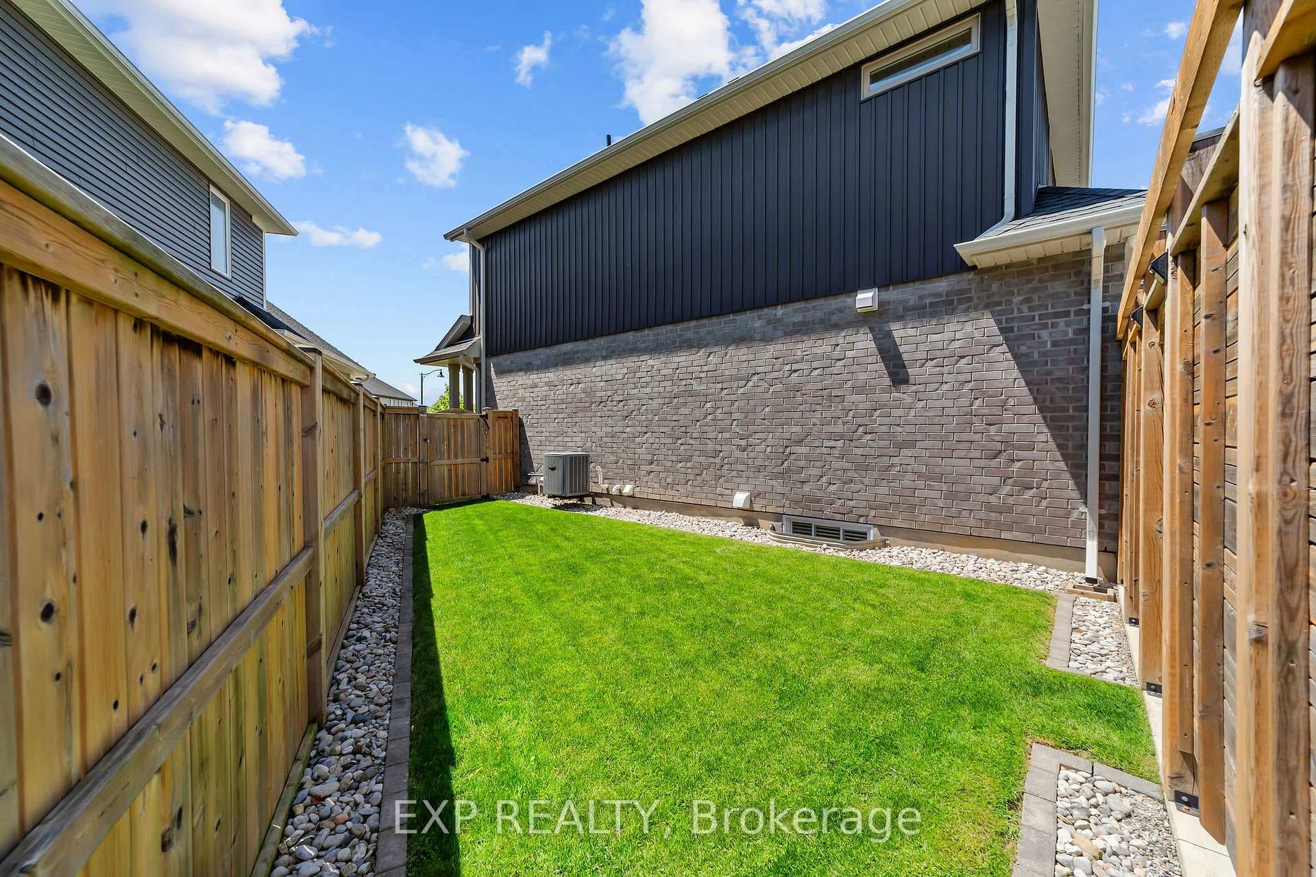 26 Carolina Crescent photo 39