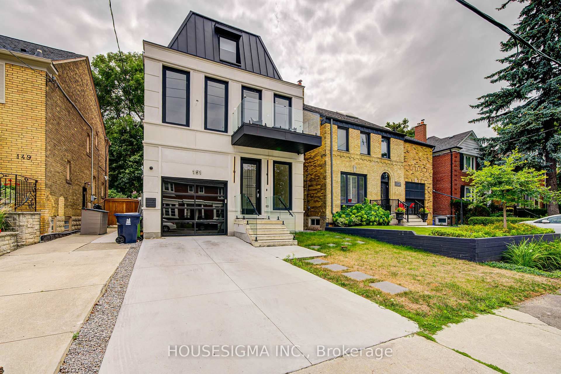 151 Dewbourne Avenue photo 1