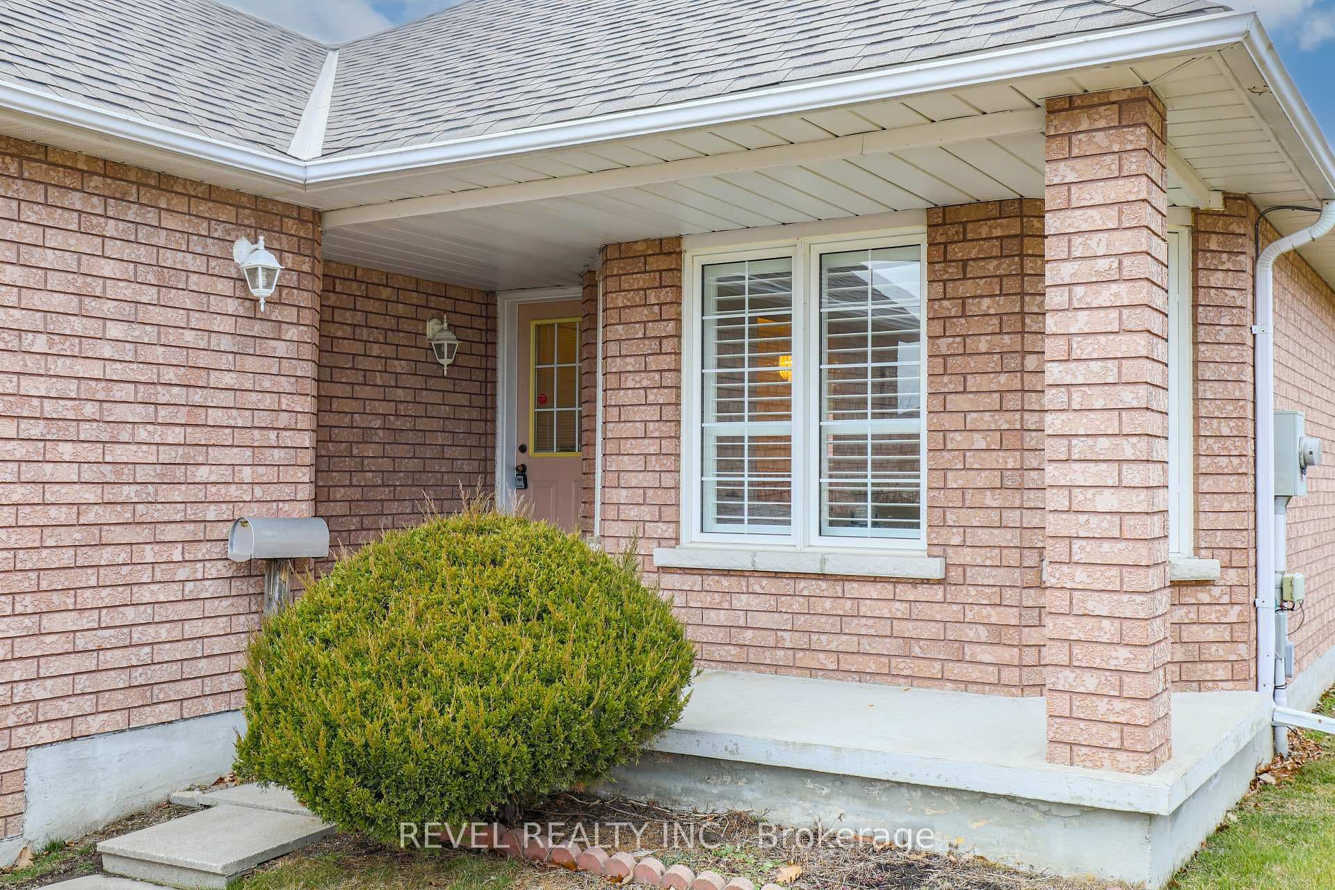 55 Rustwood Street photo 37