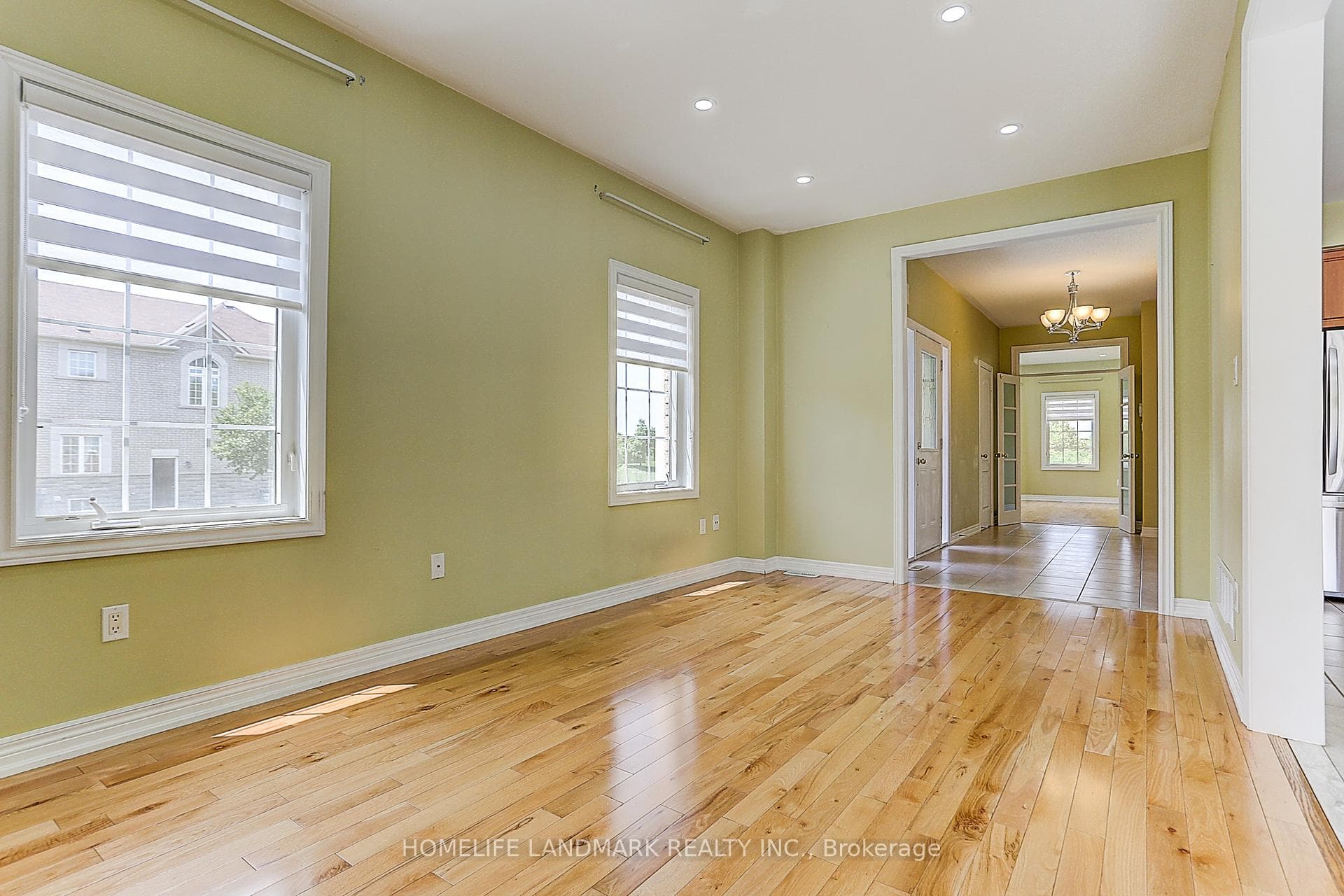 33 Highmark Drive photo 10