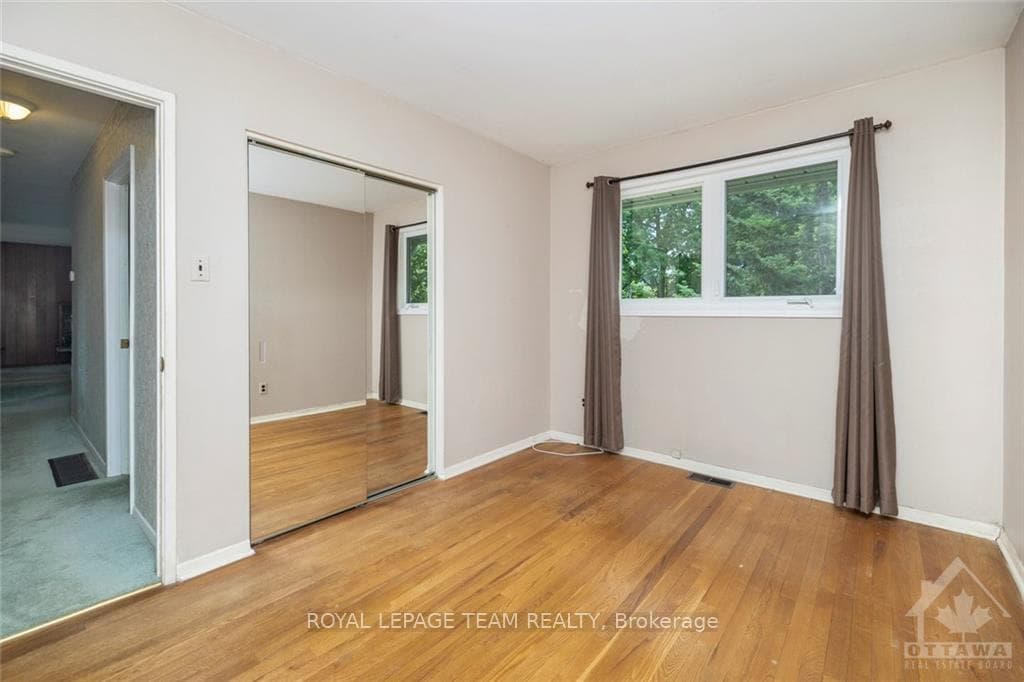 18 DANTE Avenue photo 14