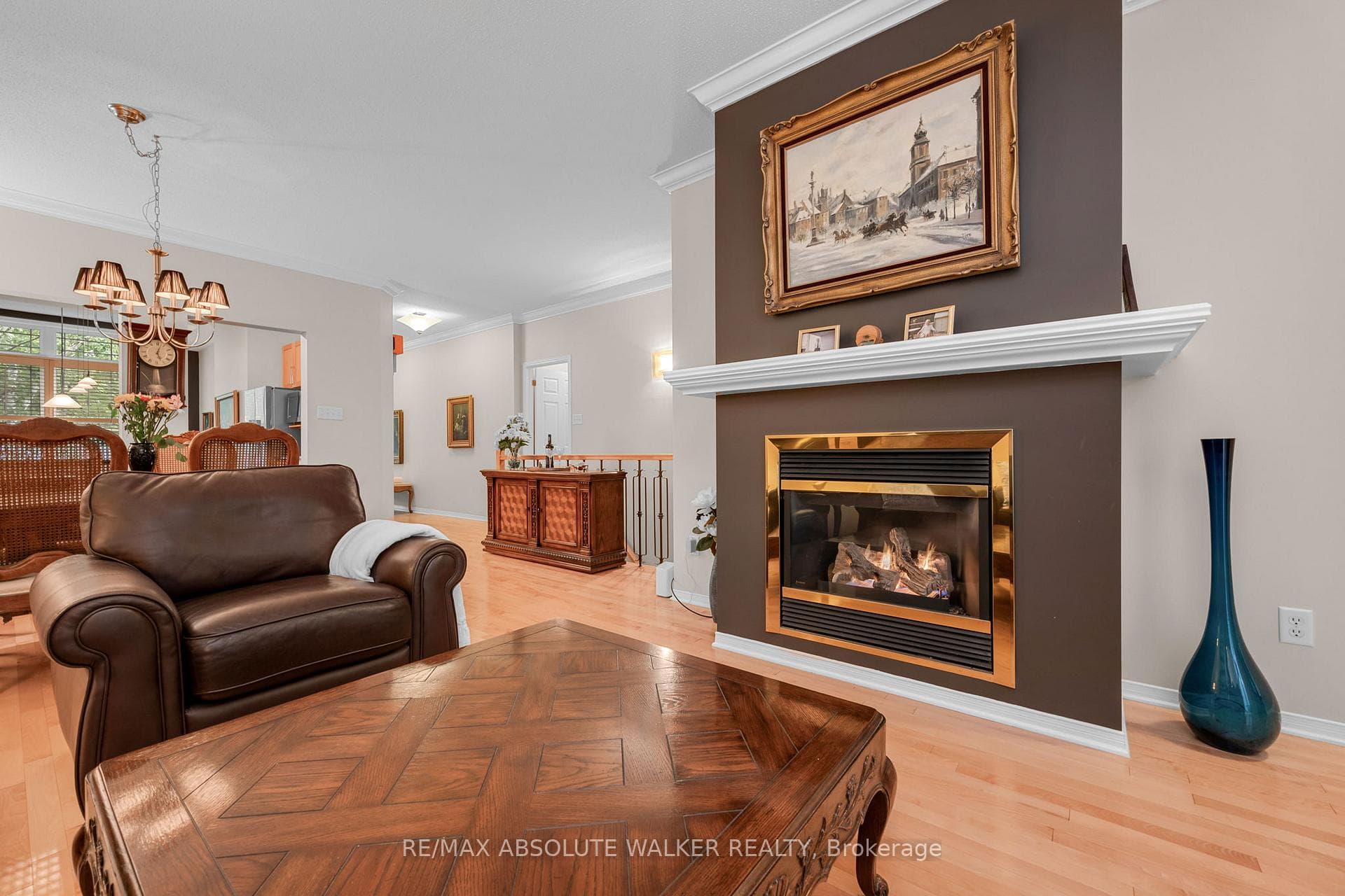 1547 Henri Lauzon Street photo 17