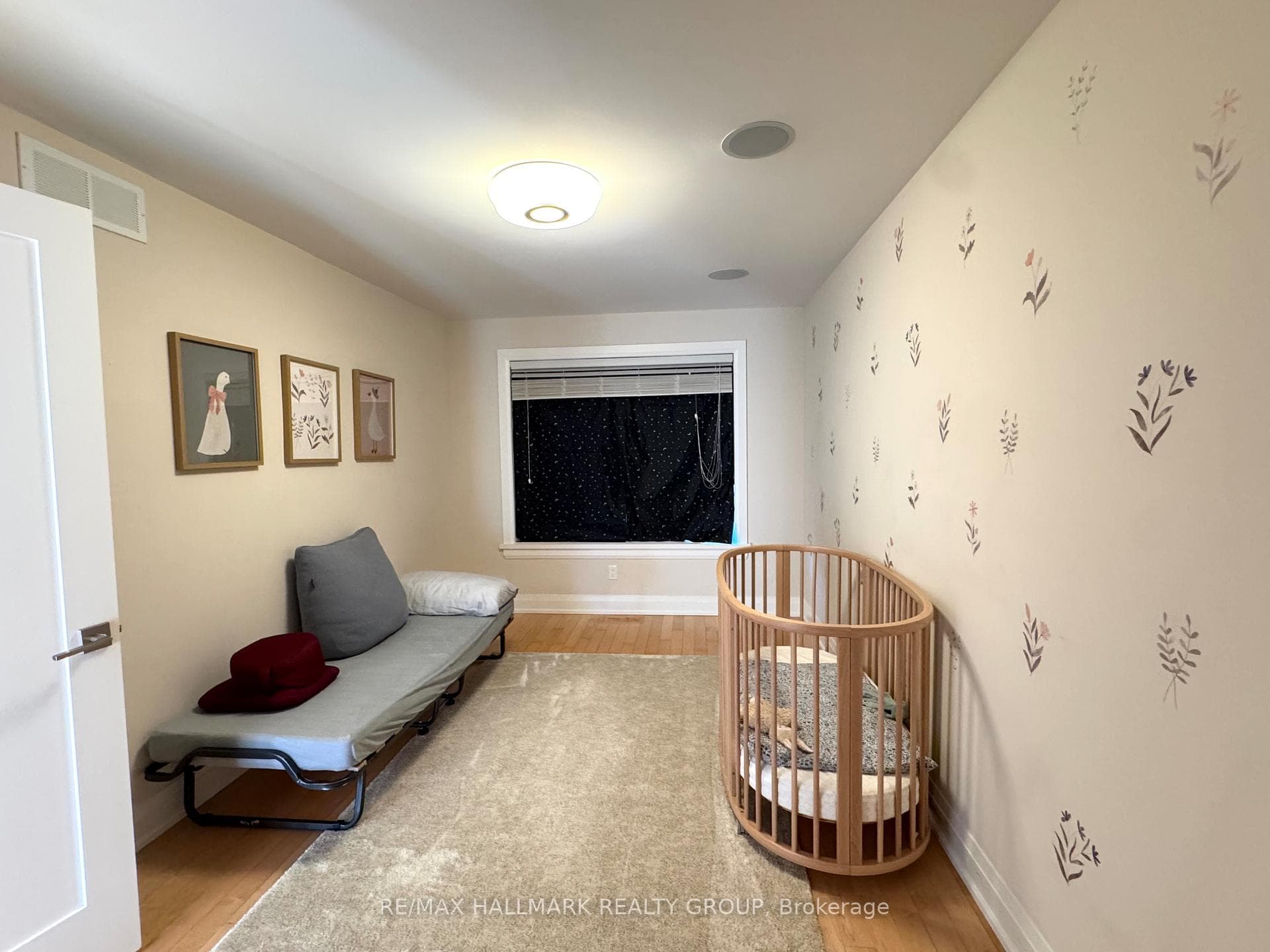 300B Ferndale Avenue photo 14