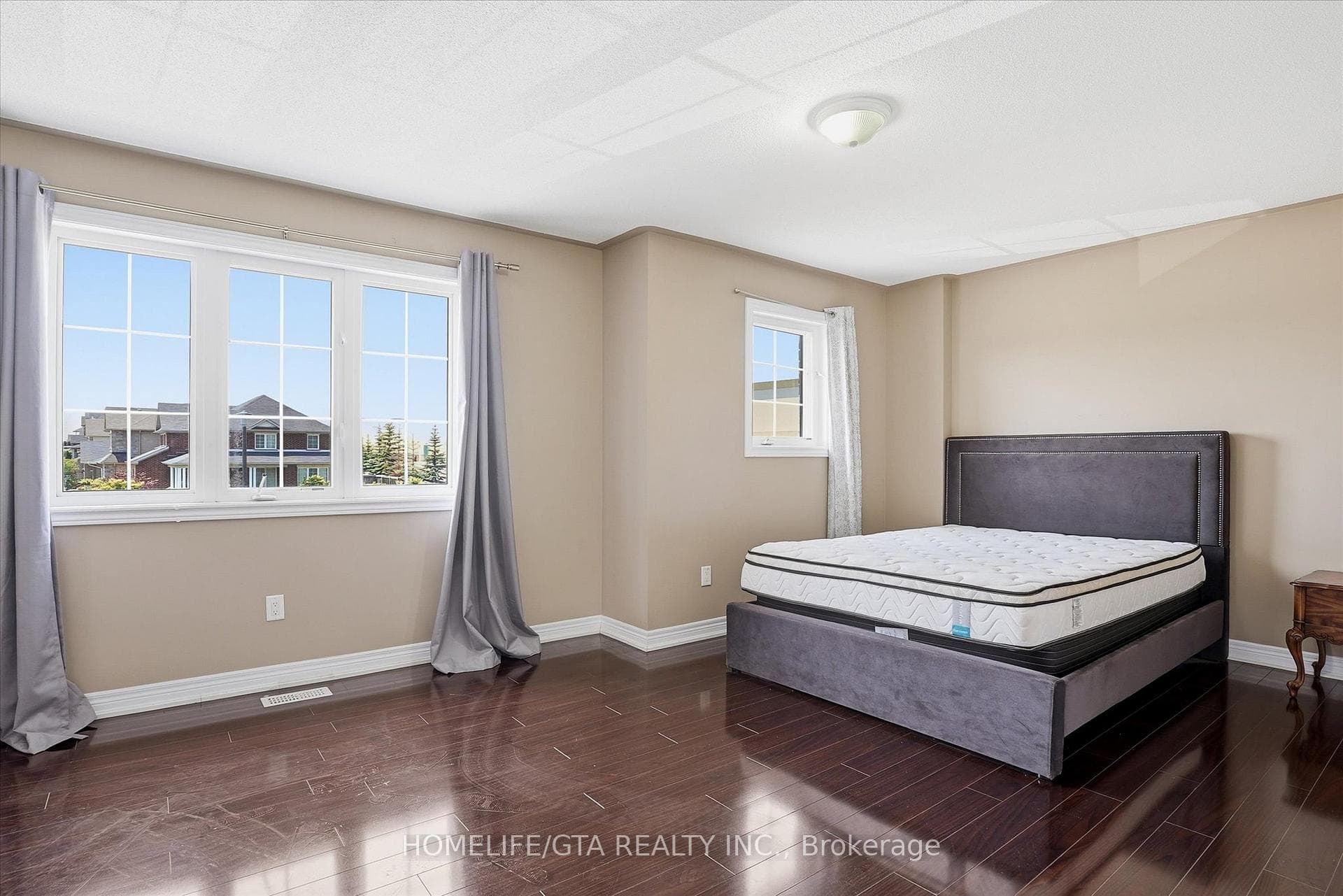 1011 Hinterland Court Unit Main Floor photo 32