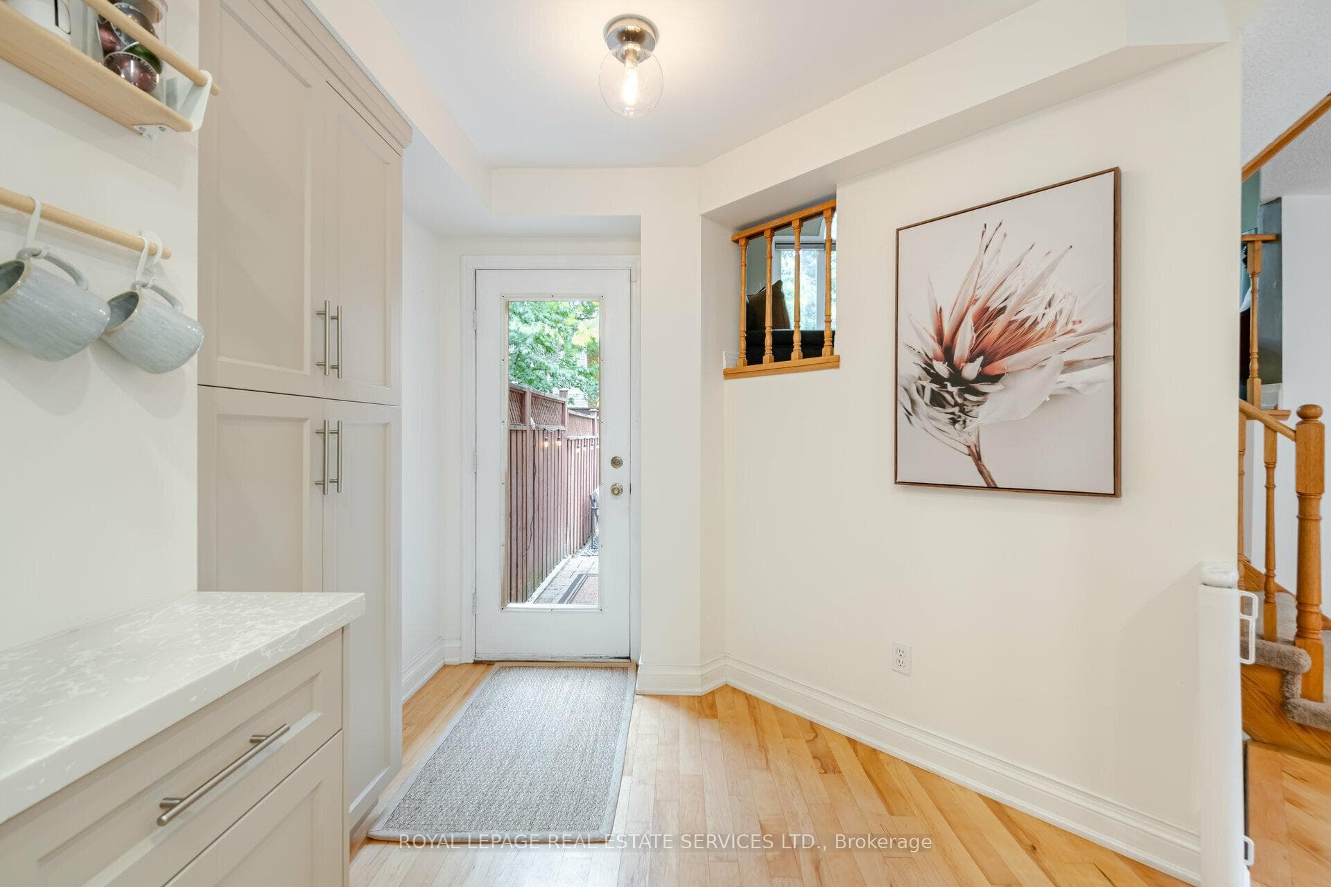10 Harnesworth Crescent photo 11