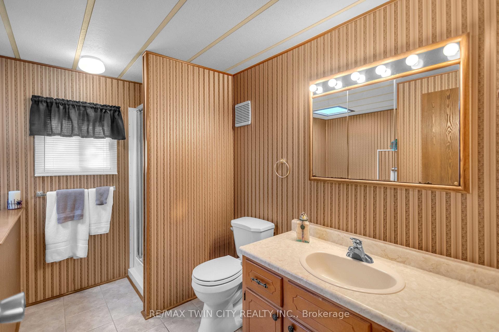 673 Brant Waterloo Road Unit 505 photo 23
