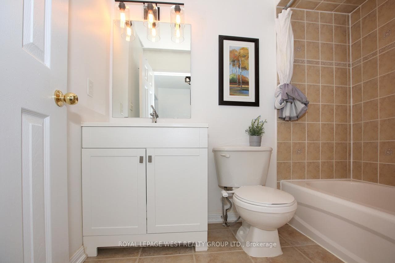 104 Kirkland Place photo 24