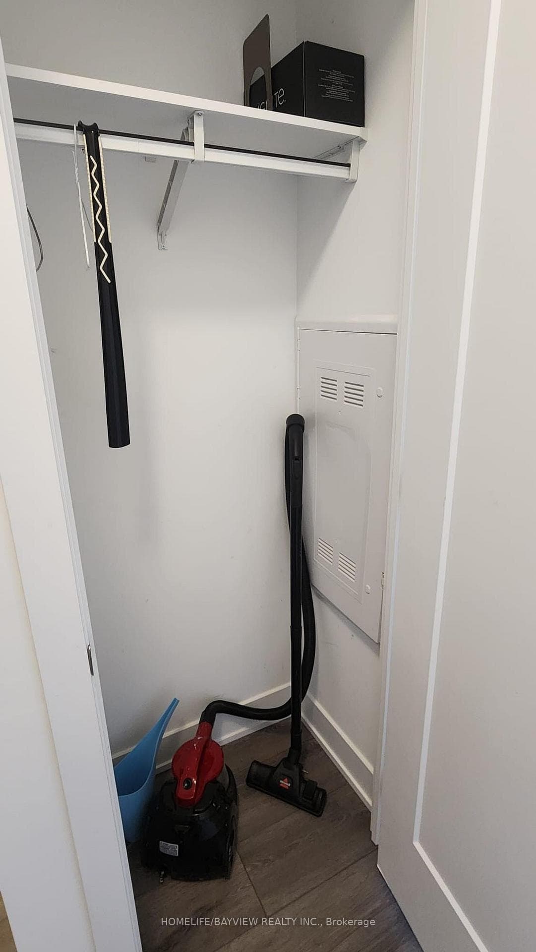 575 Bloor Street Unit 2704 photo 16