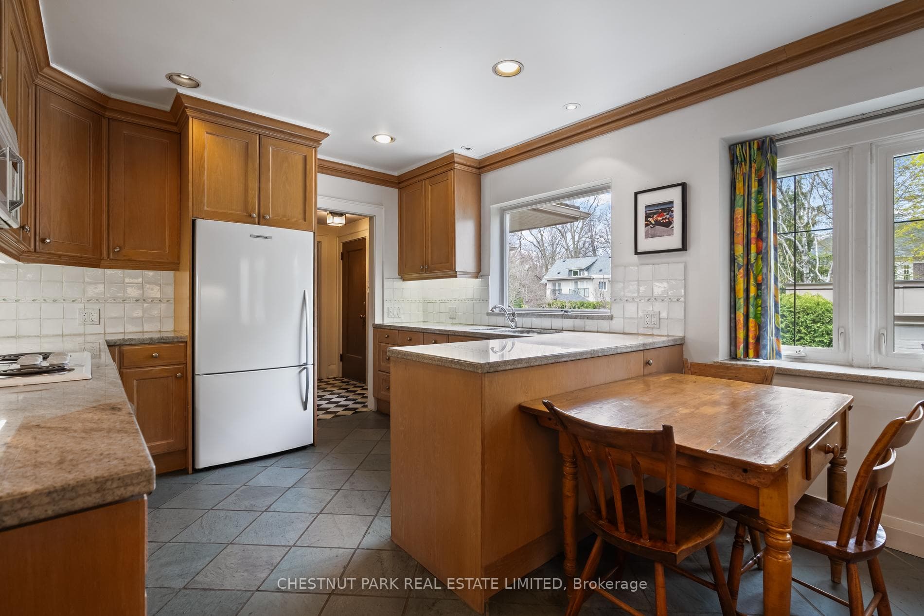 60 Rosedale Heights Drive photo 11