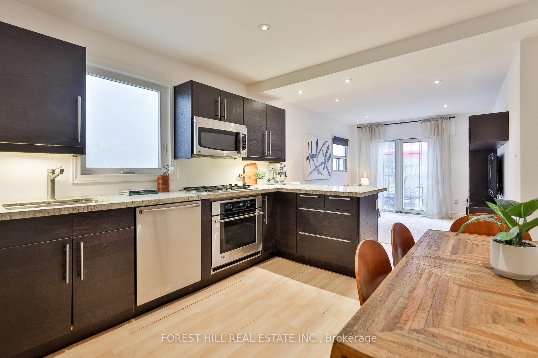 68 Kenwood Avenue photo 7