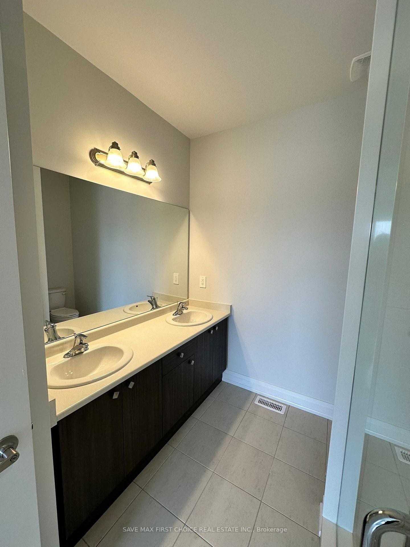 Master Ensuite