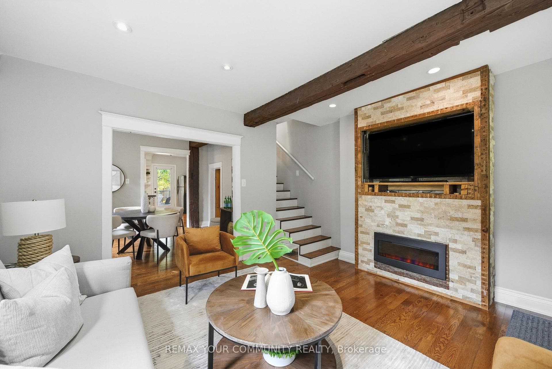 30 Elizabeth Street photo 8
