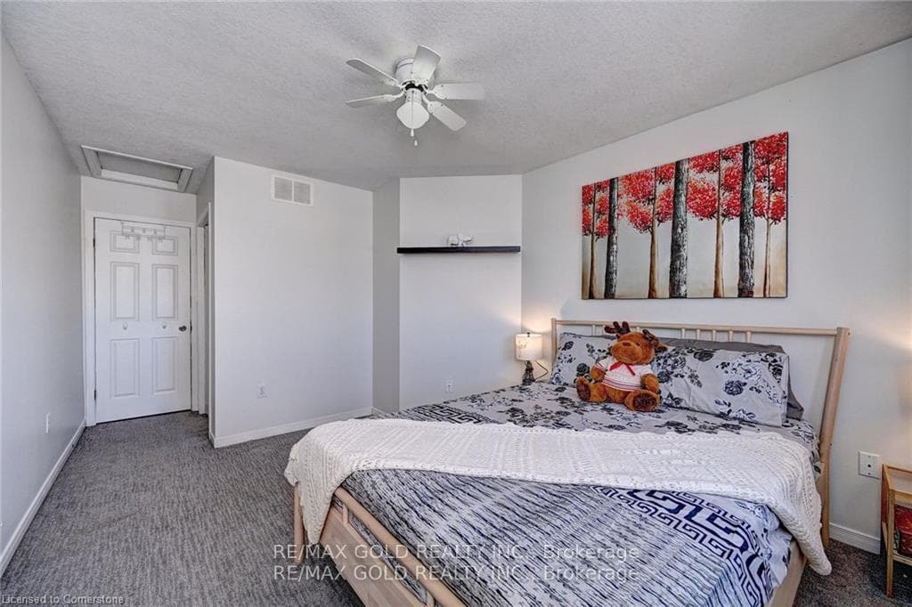 104 Edgemere Drive photo 25