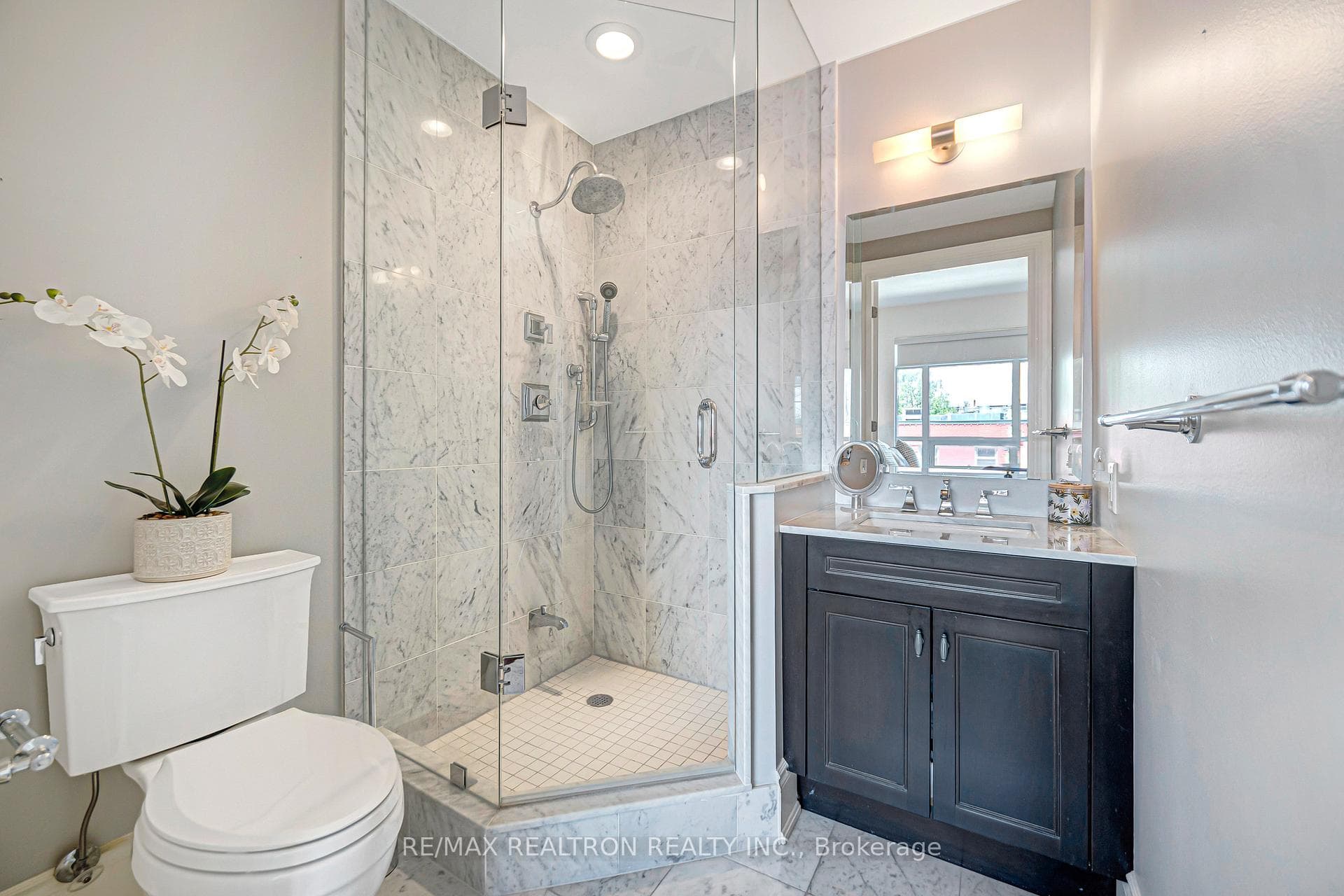 1717 Avenue Road Unit 314 photo 30
