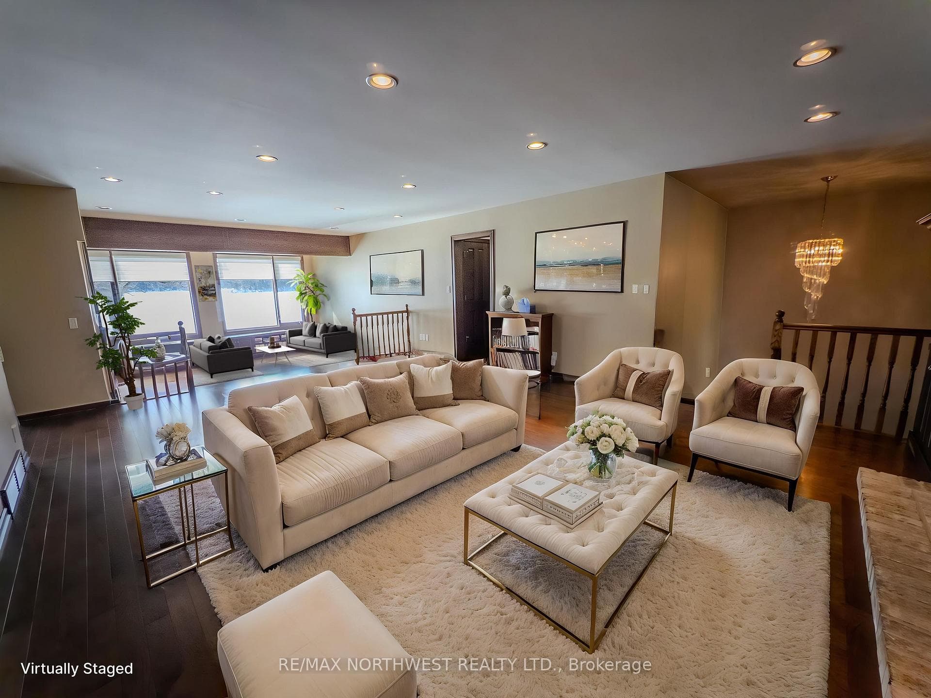 110 Lakeside Crescent photo 6