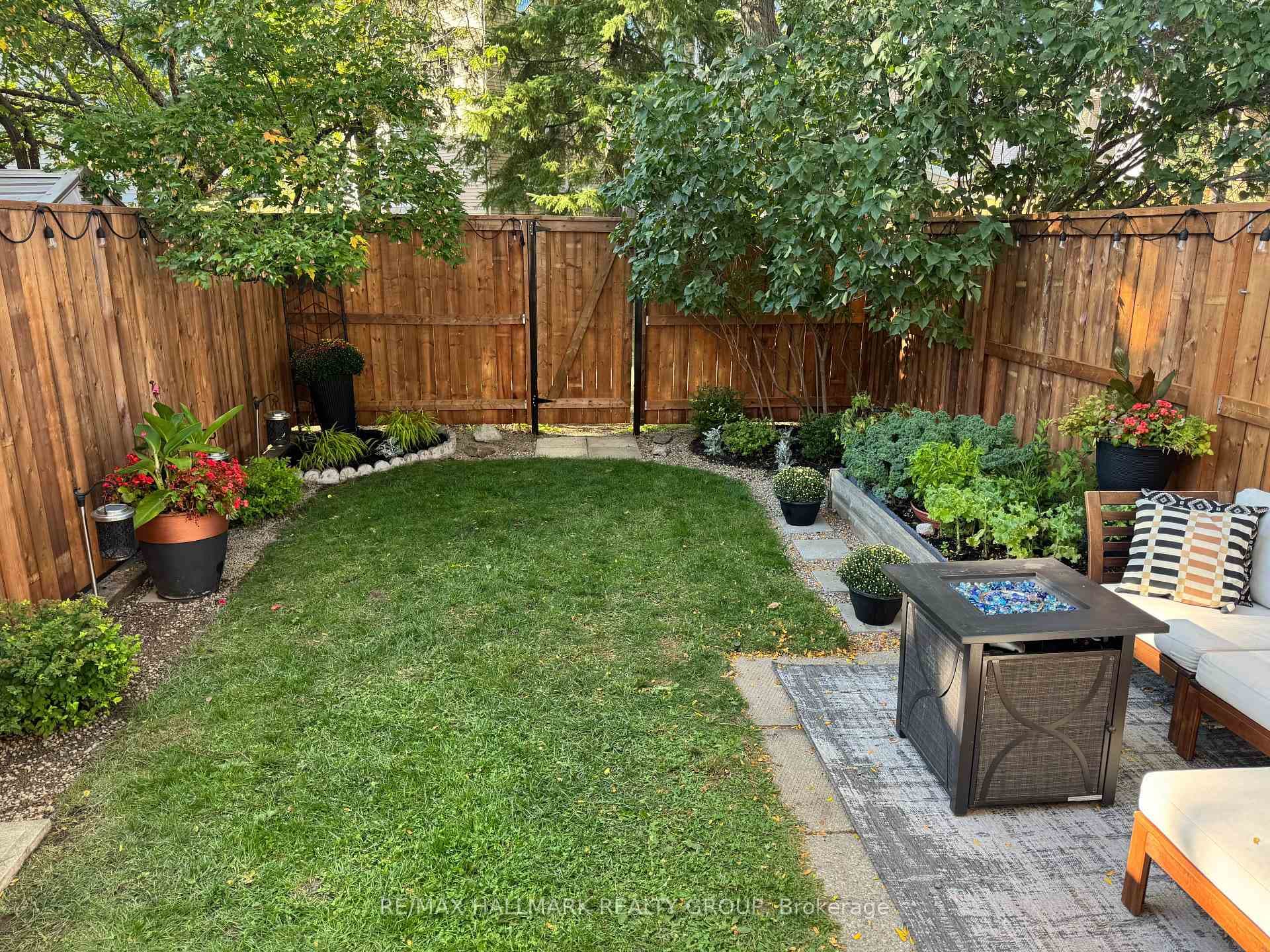 16B Spring Grove Lane photo 32