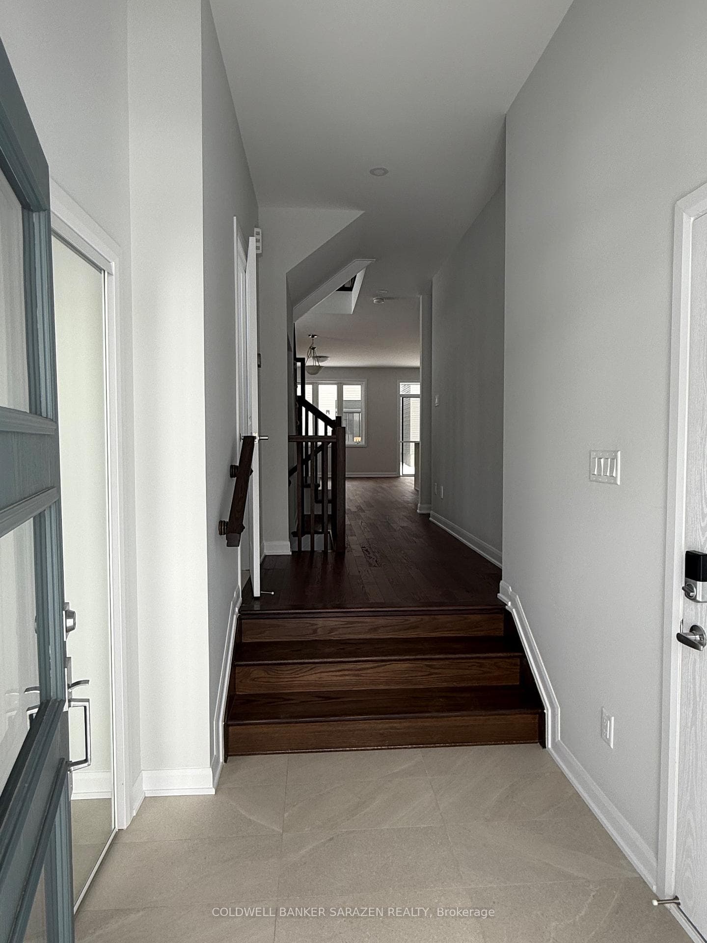 731 Fairline Row photo 2