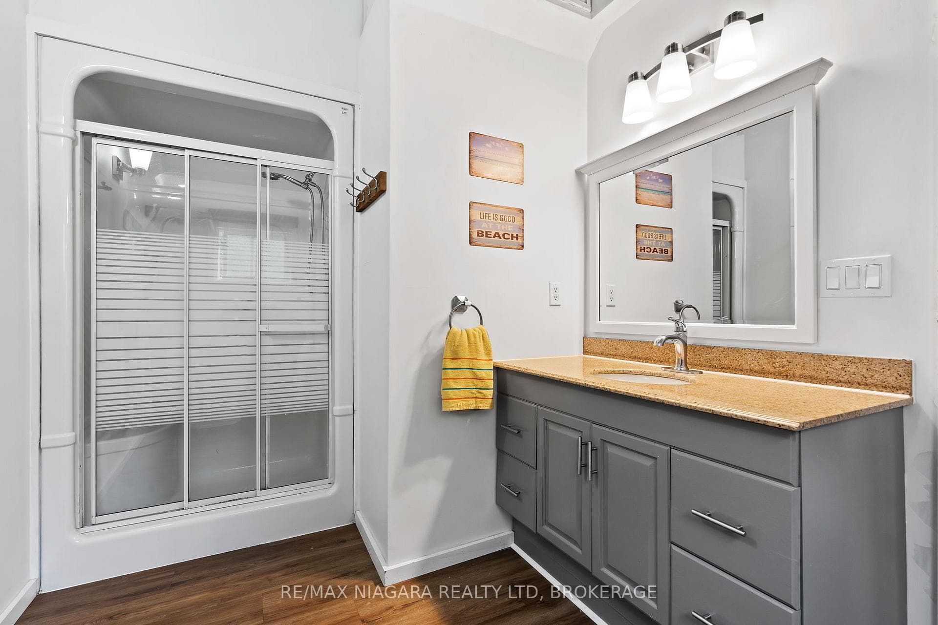 12343 Lakeshore Road photo 32