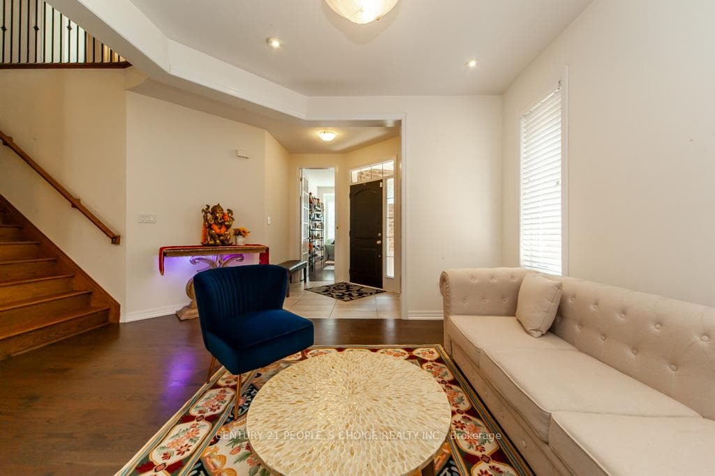 183 BEAVERIDGE Avenue photo 8