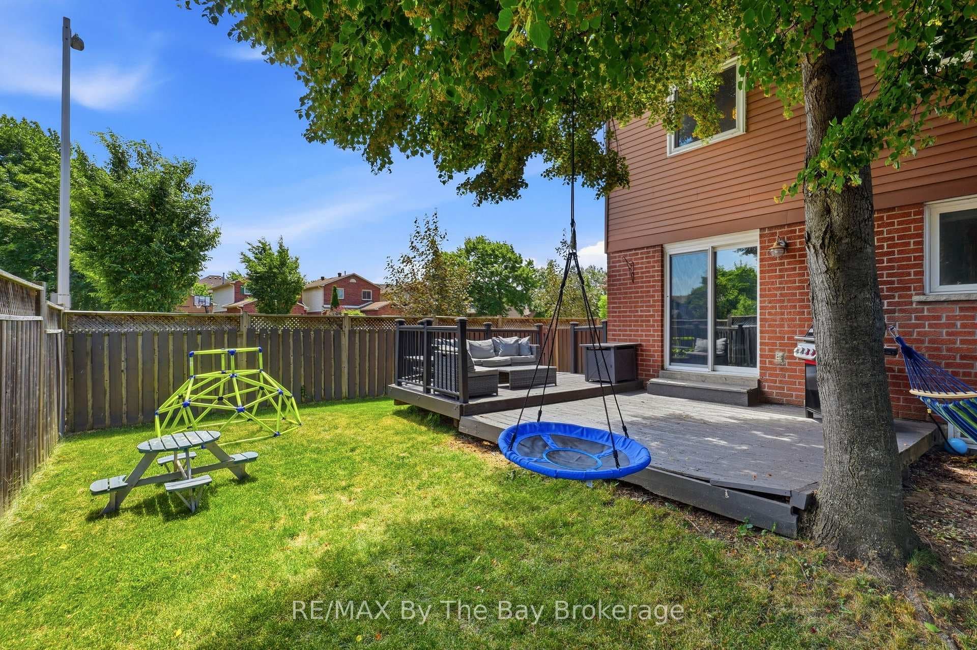 291 Woodlawn Crescent photo 21