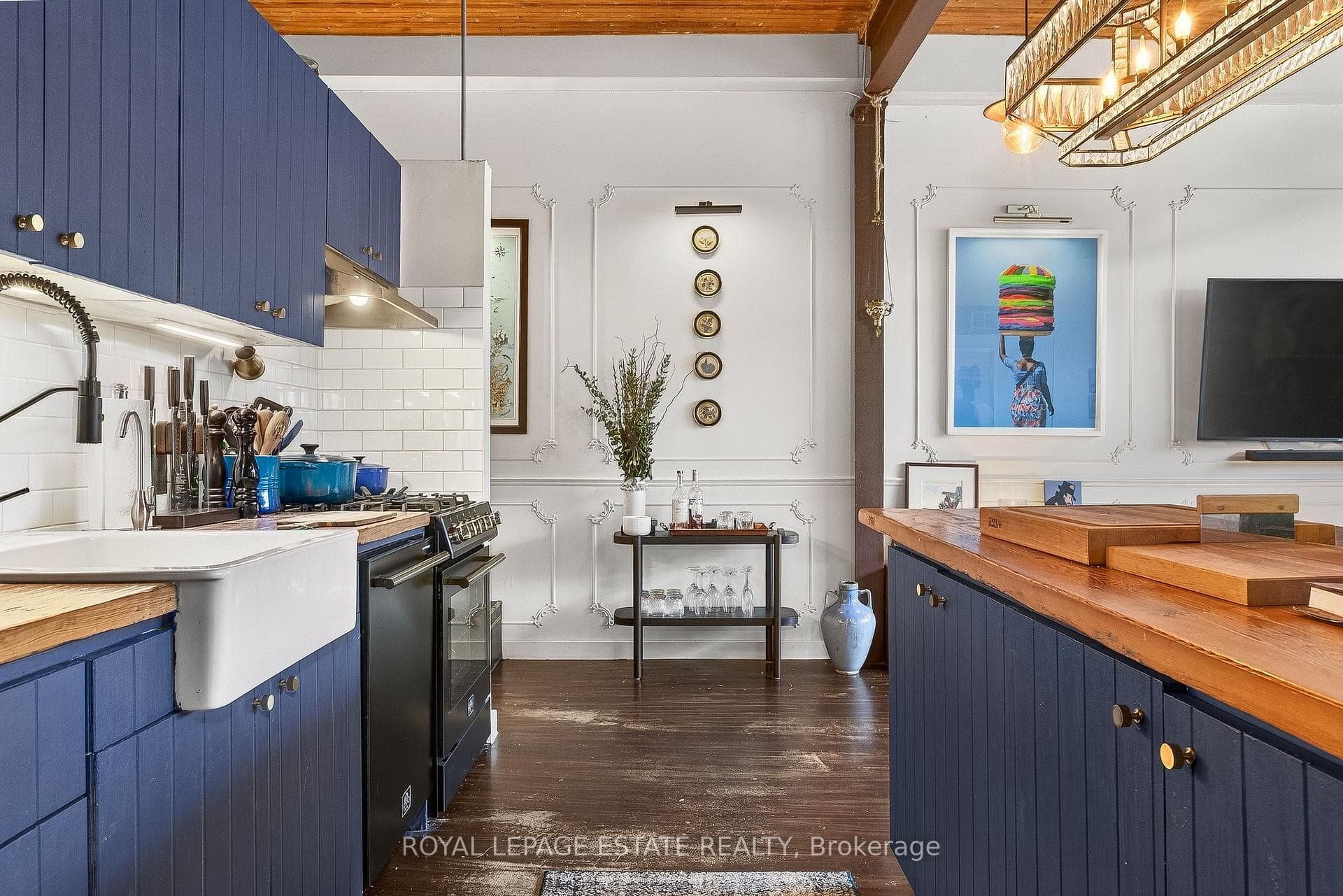 365 Dundas Street Unit 216 photo 18