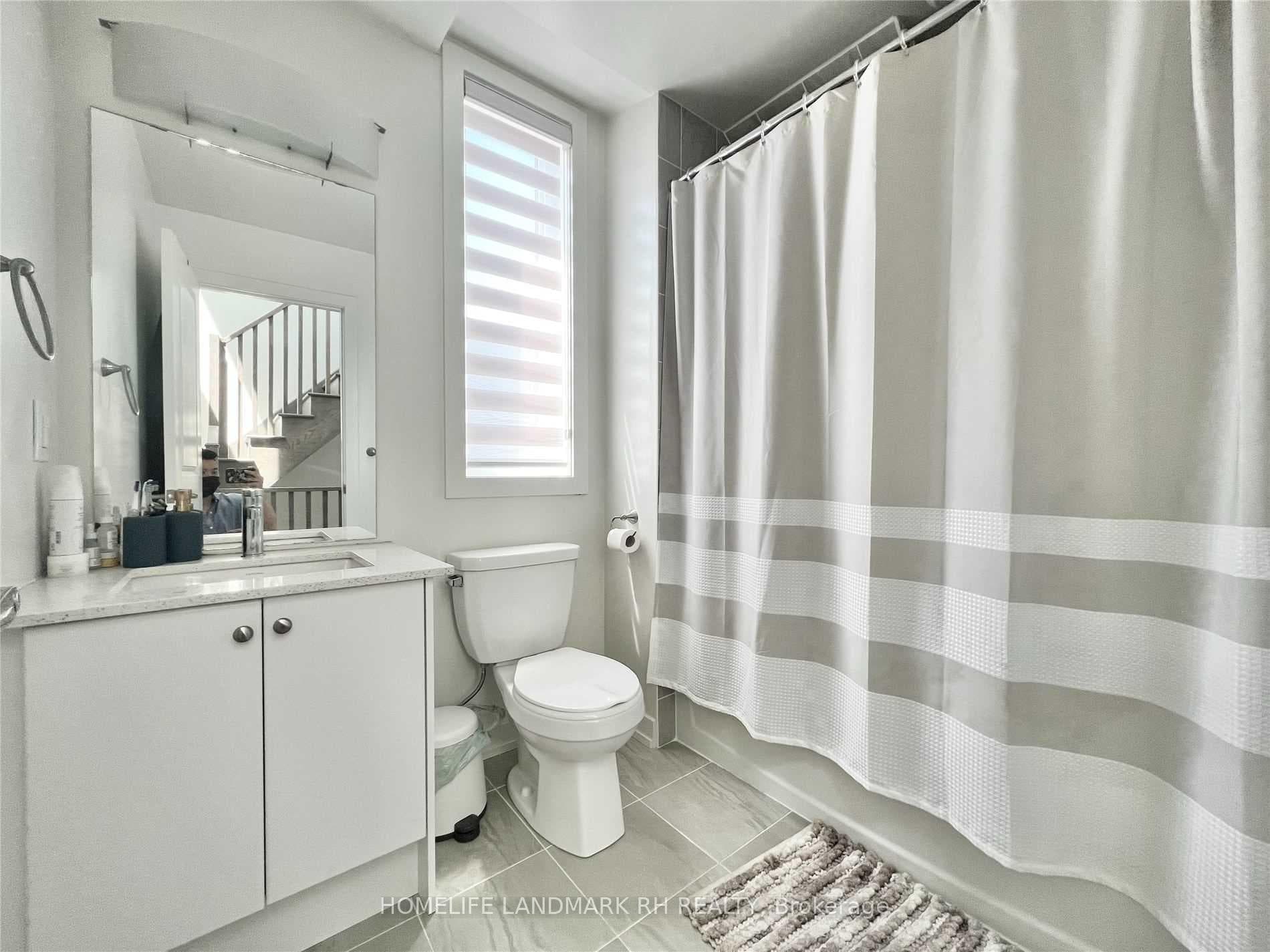 370 Red Maple Road Unit 91 photo 14