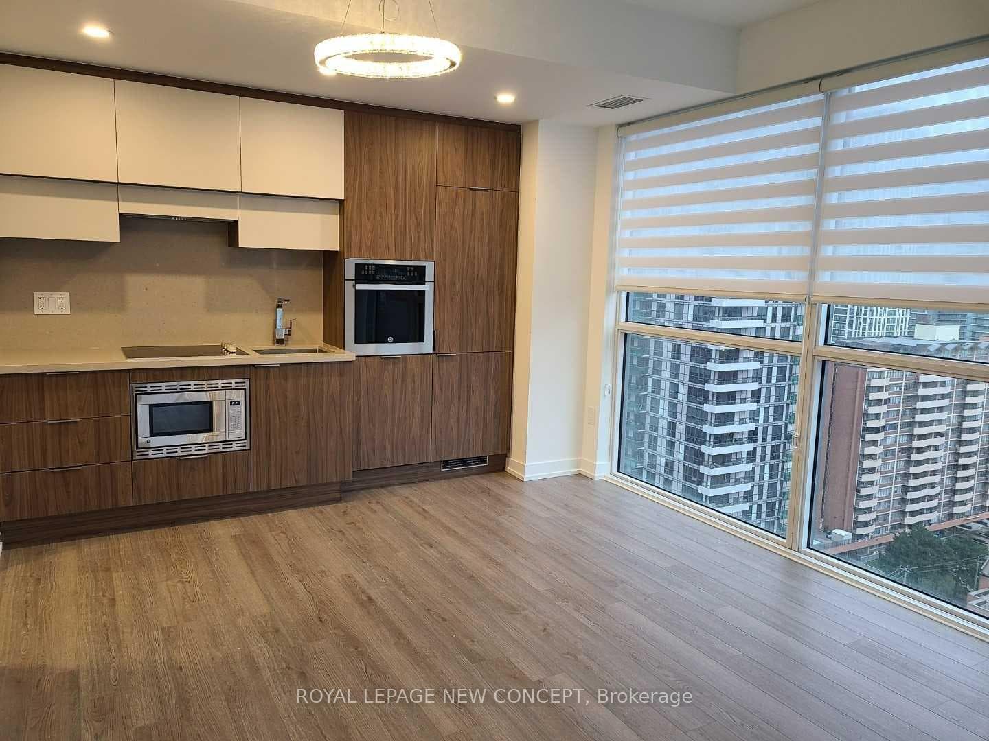 39 Roehampton Avenue Unit 1603 photo 1
