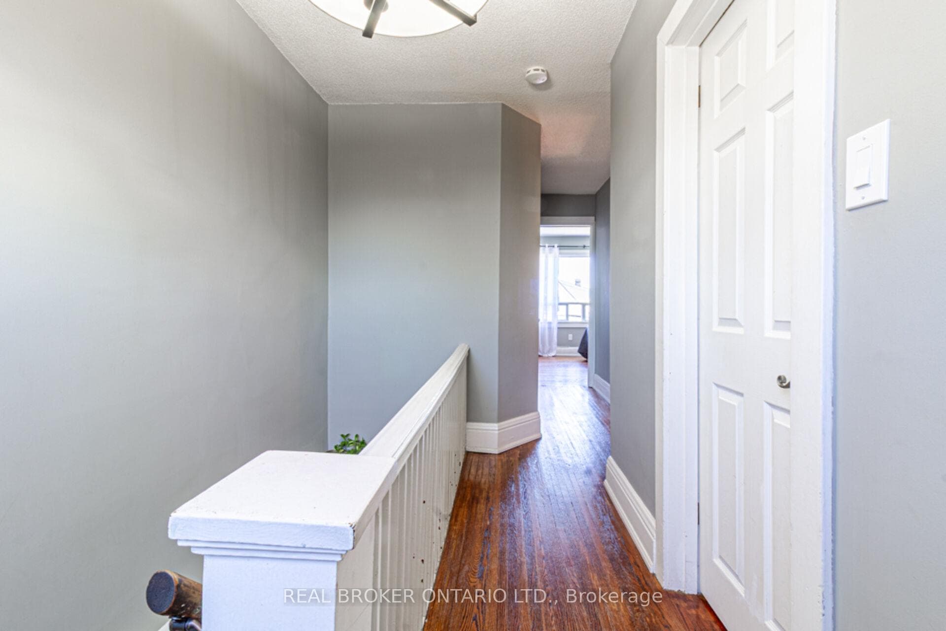 165 Leinster Avenue photo 22
