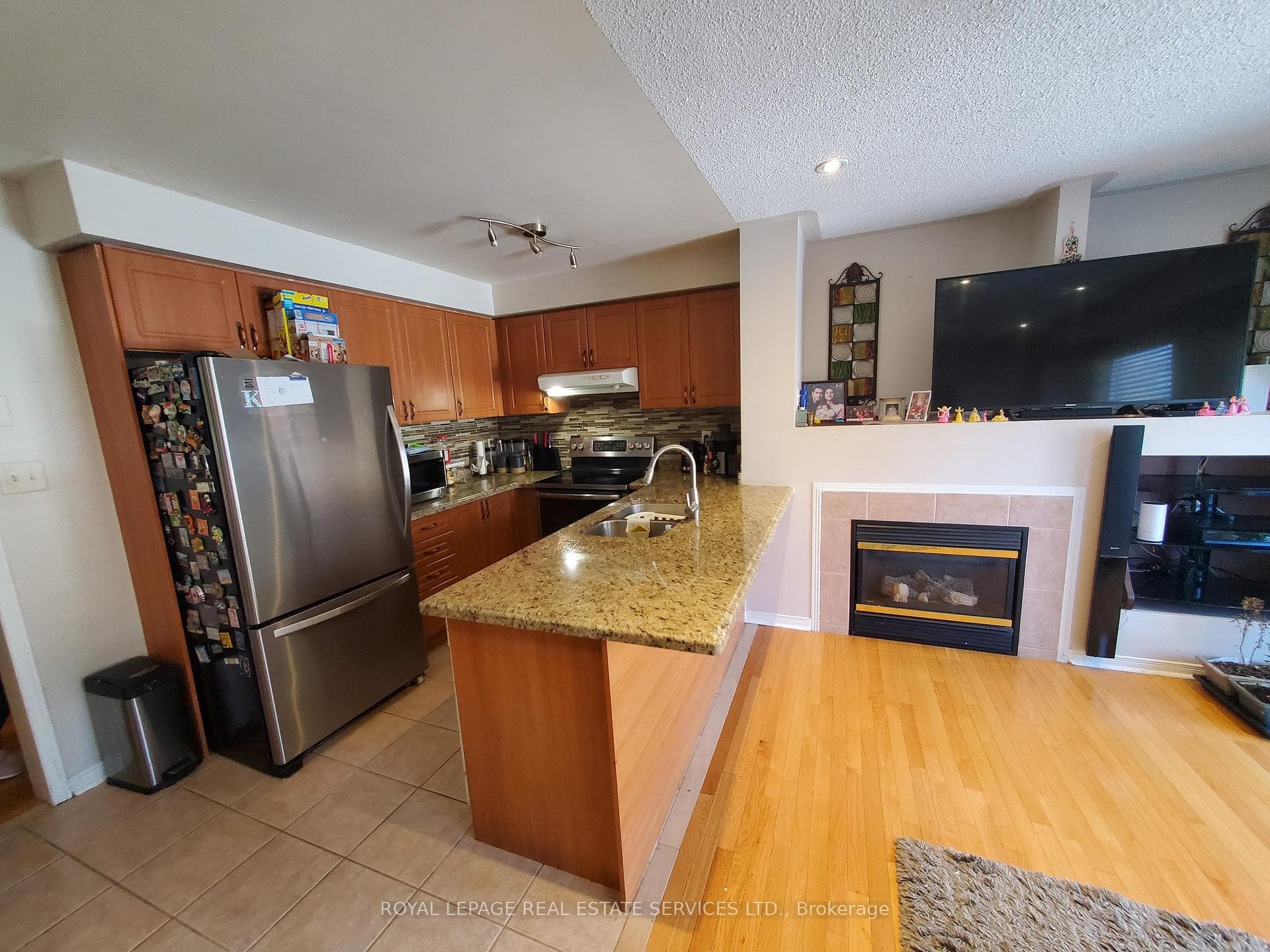 5887 Churchill Meadows Boulevard photo 8