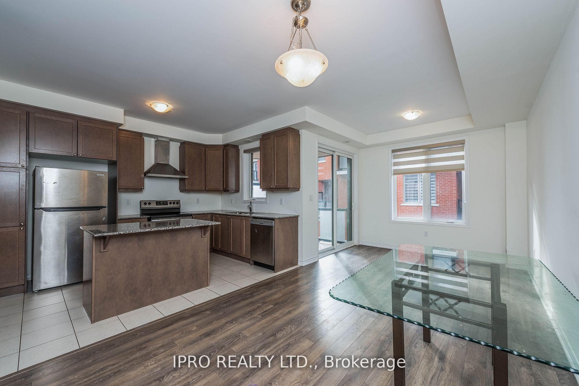 278 Lagerfeld Drive photo 17