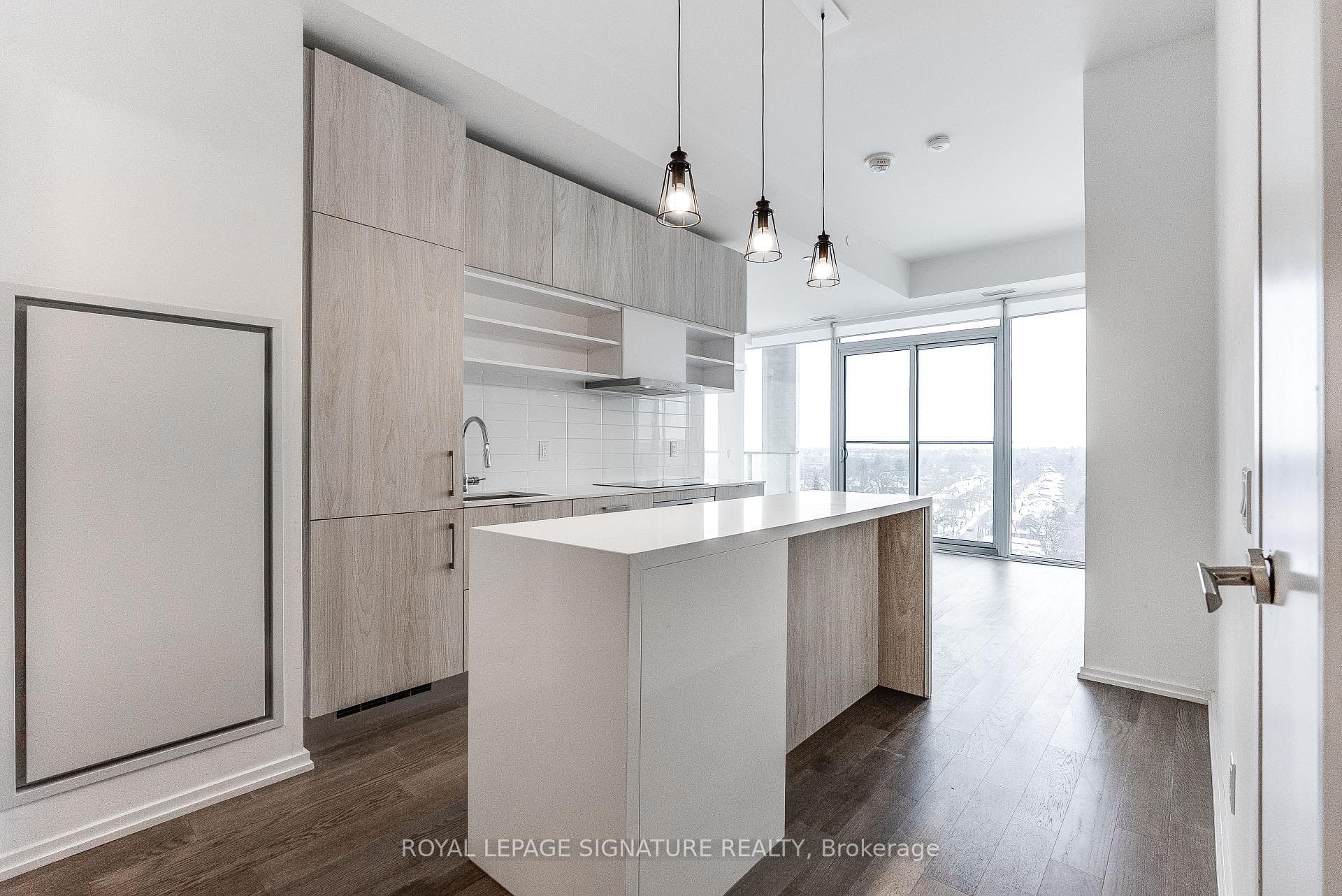 8 Hillsdale Avenue Unit 1522 photo 2