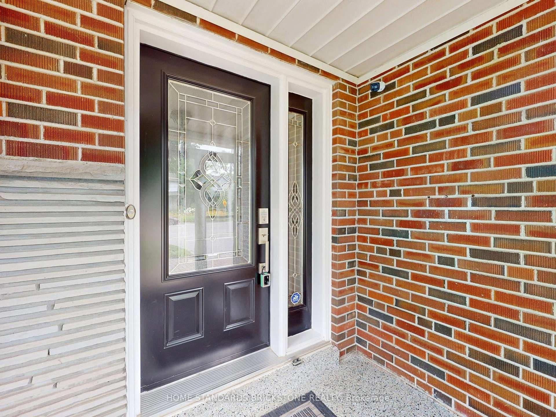 206 Henderson Avenue photo 4