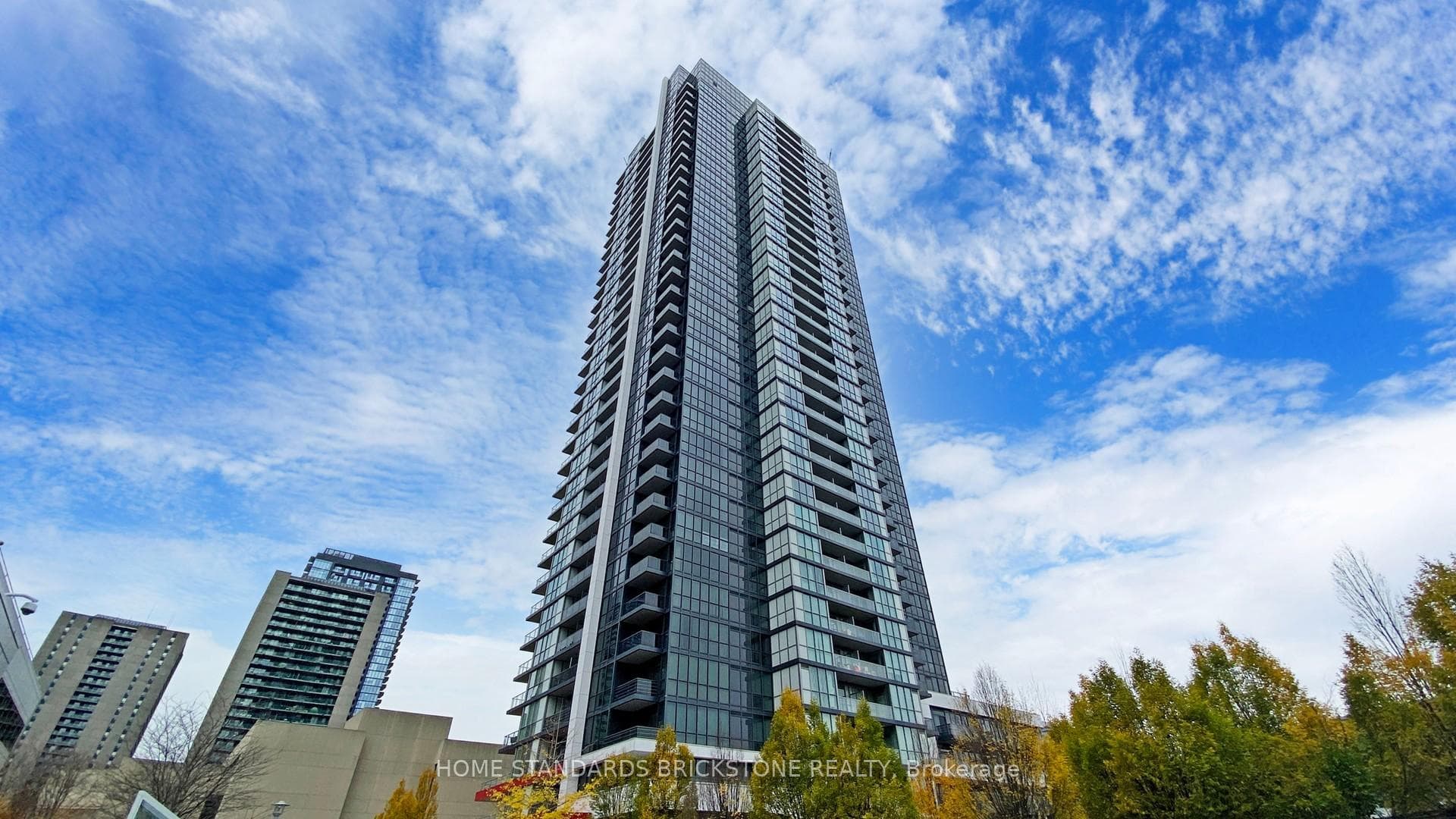 88 Sheppard Avenue Unit 313 photo 3