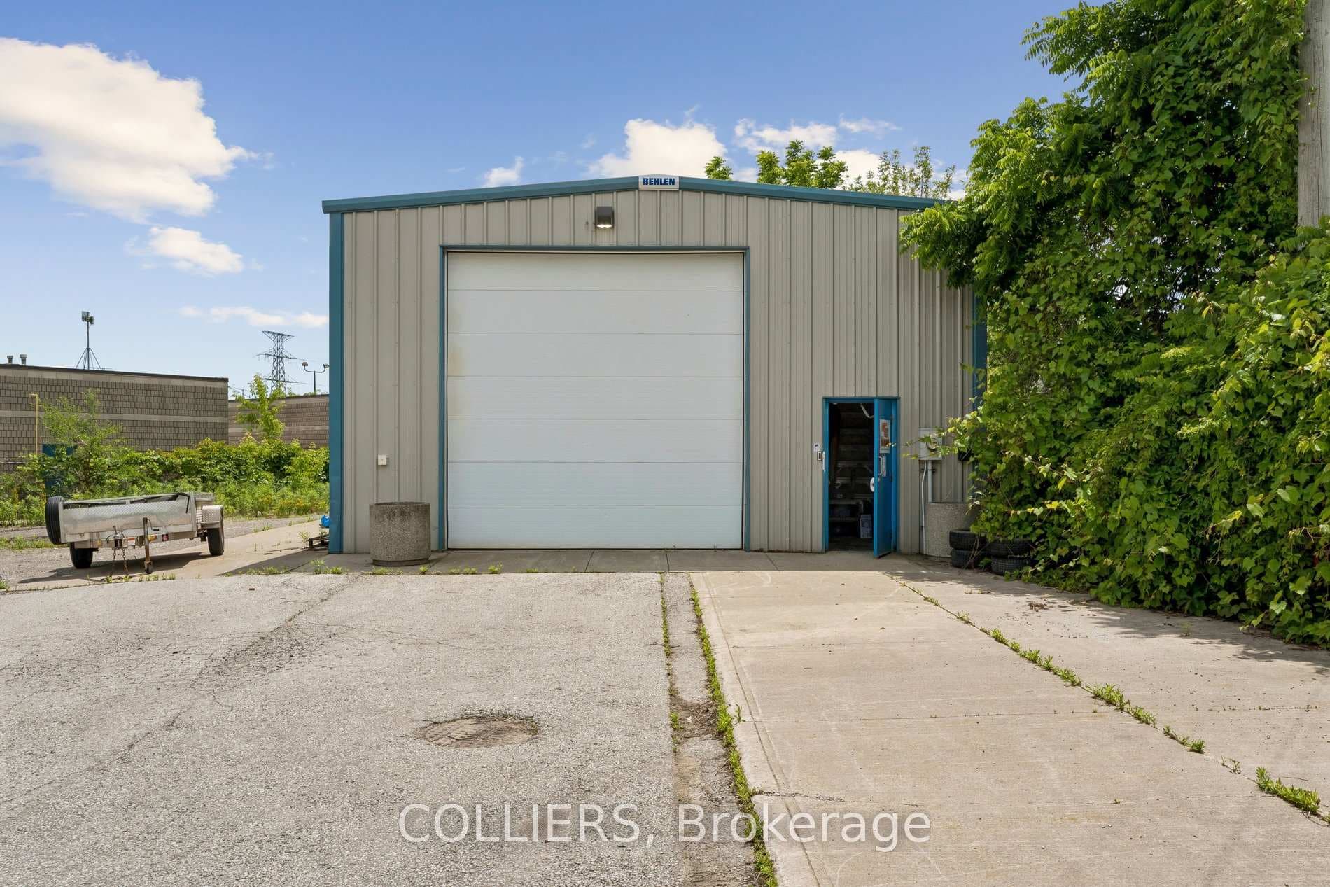 930 Brant Street photo 1