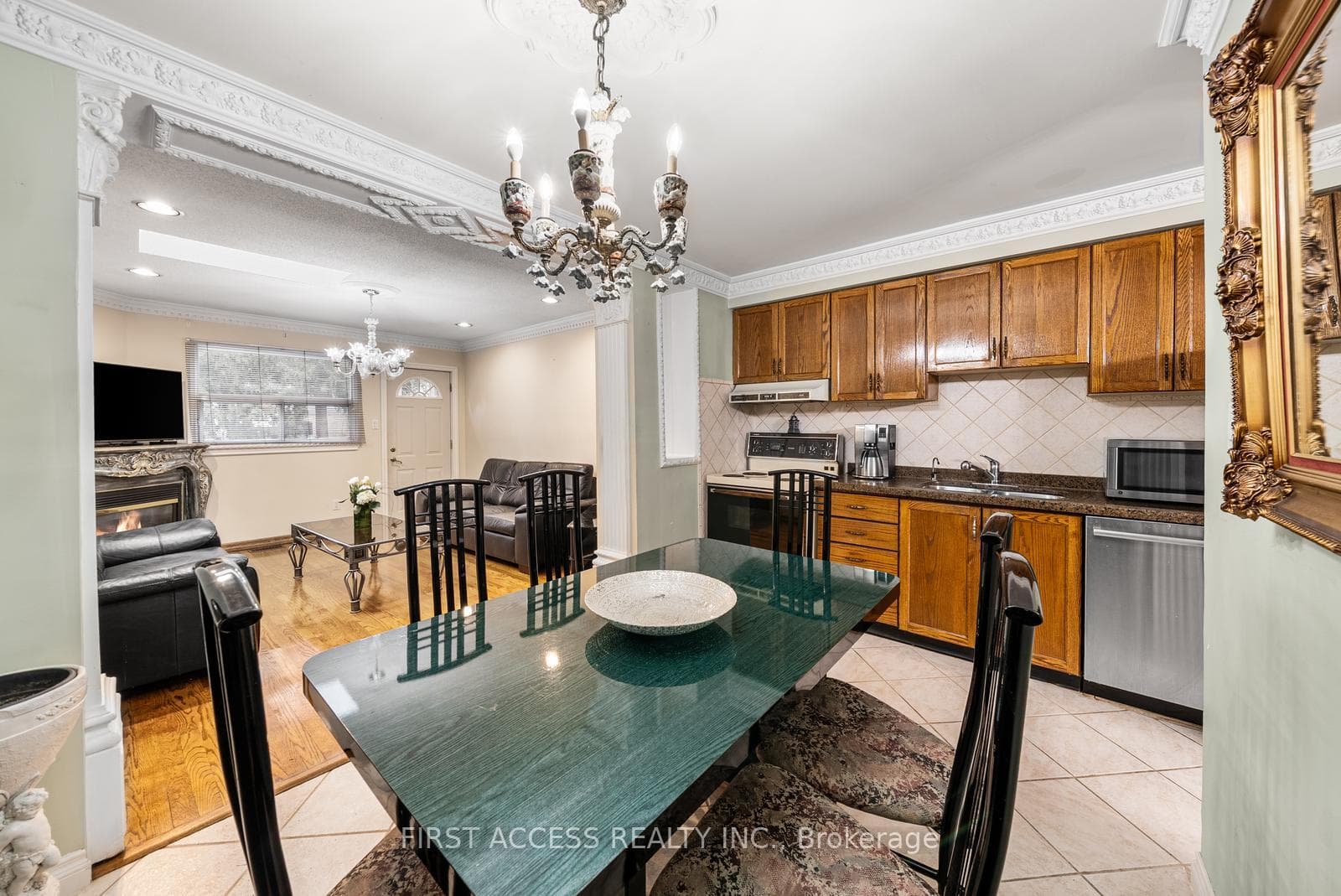 50 Durant Avenue photo 20