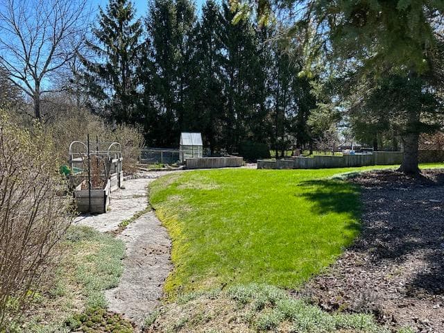 1496 Sydenham Road photo 33